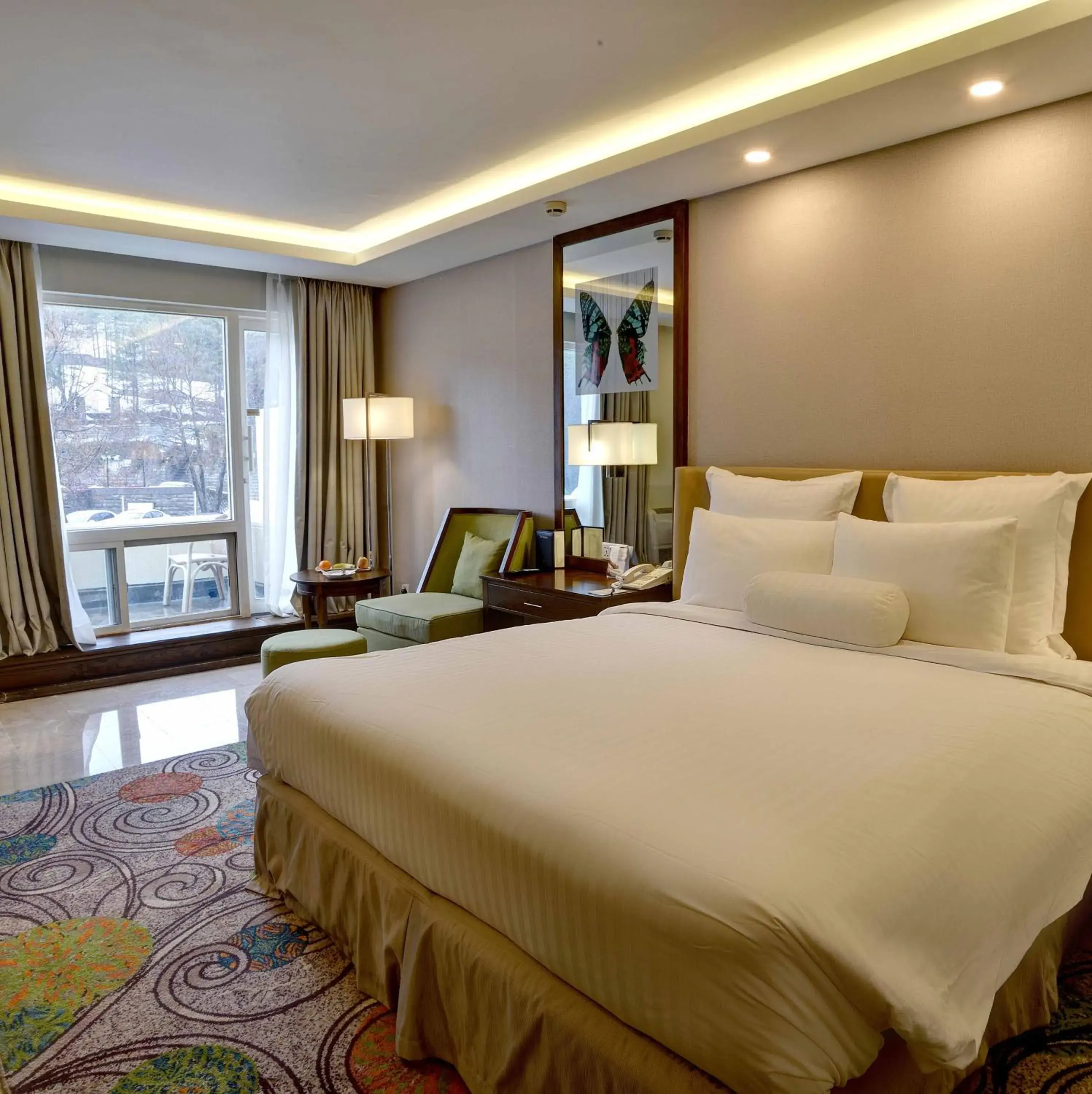 Standard King Room in Pearl Continental Hotel, Bhurban Standard King Room in Pearl Continental Hotel, Bhurban
