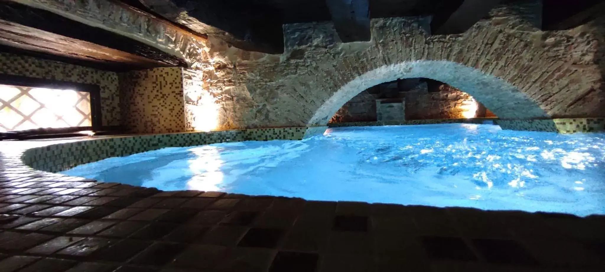 Swimming Pool in Palazzo Cherubini - Wellness e Spa