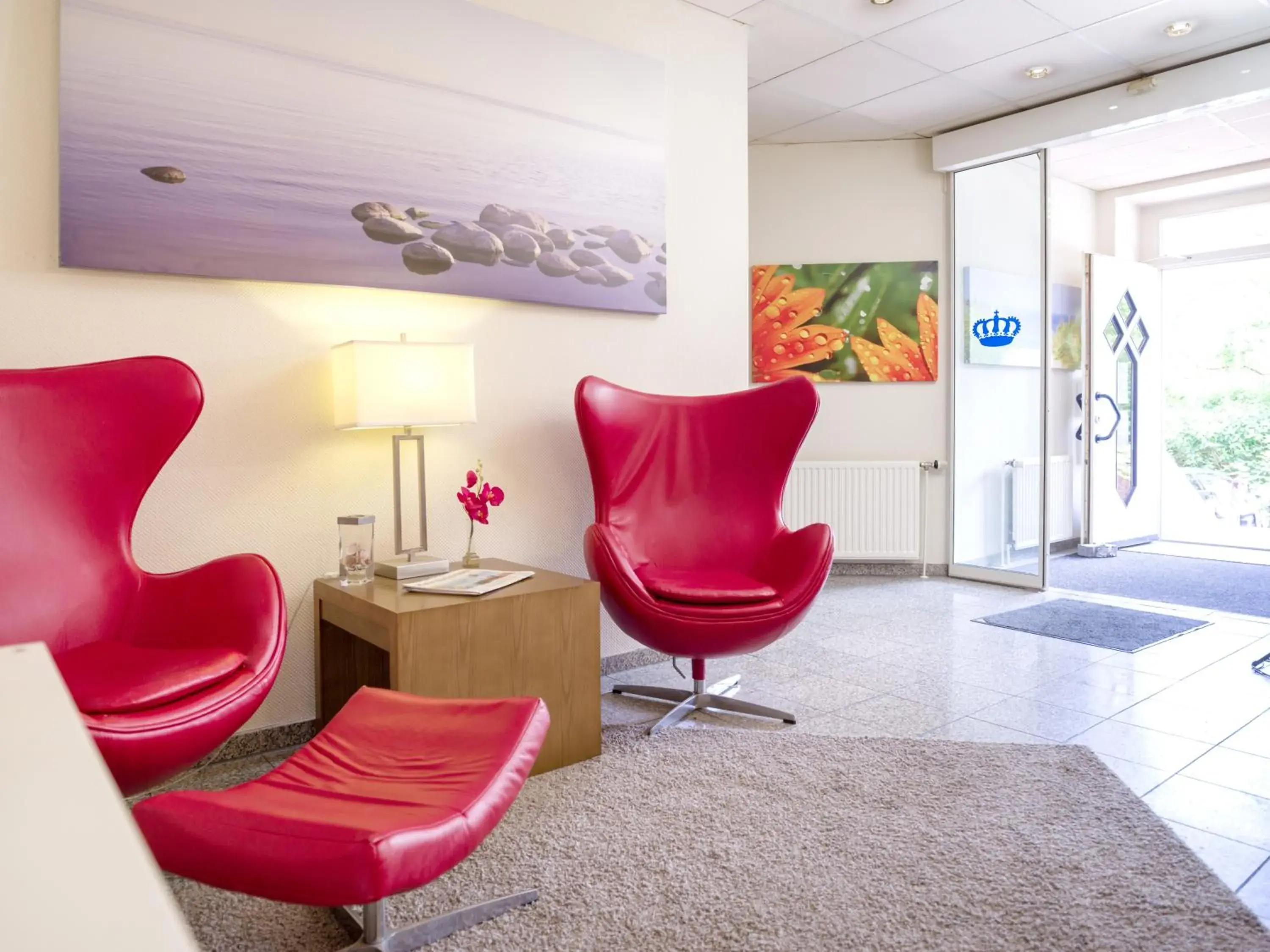 Lobby or reception, Seating Area in Hotel Koenigstein Kiel by Tulip Inn