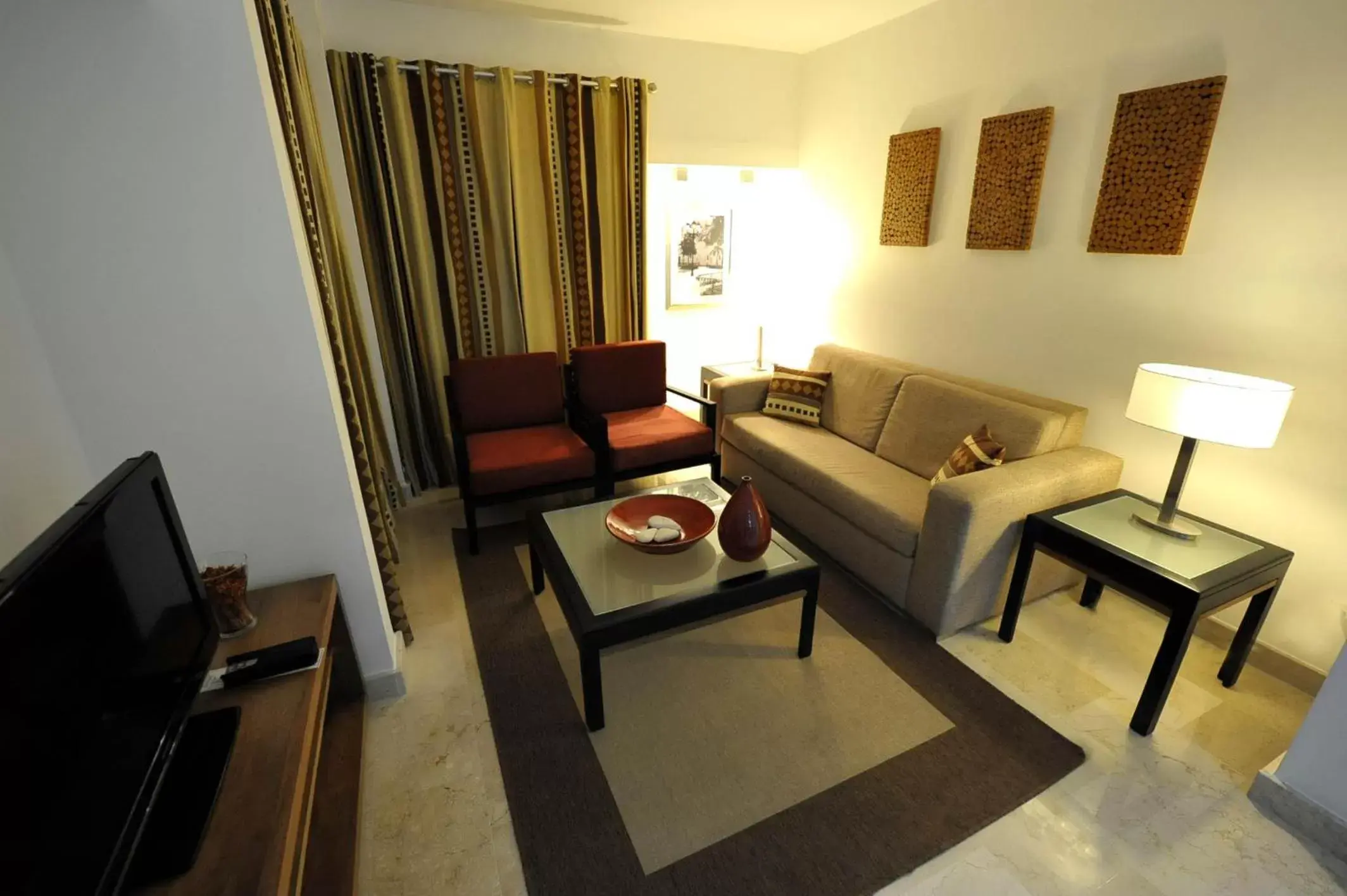 Living room, Seating Area in Radisson Hotel Santo Domingo