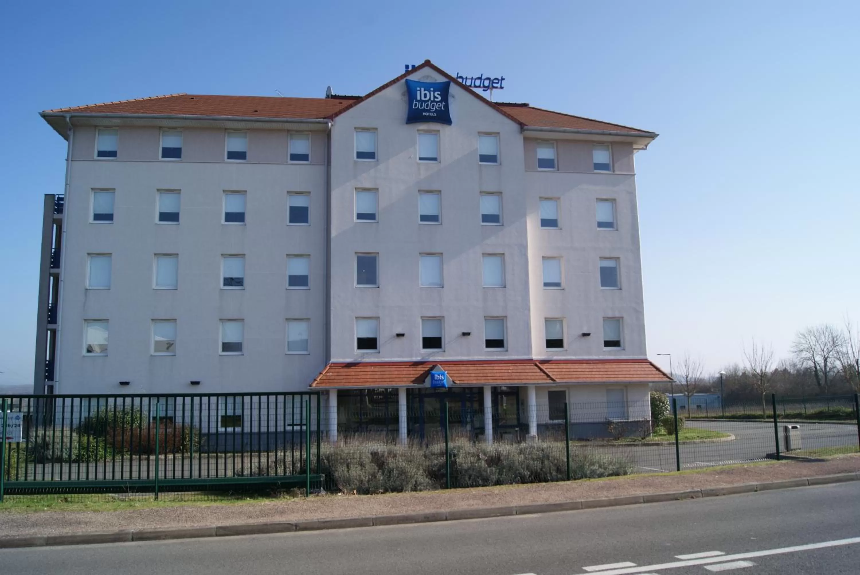 Facade/entrance in ibis budget Nevers Varennes Vauzelles