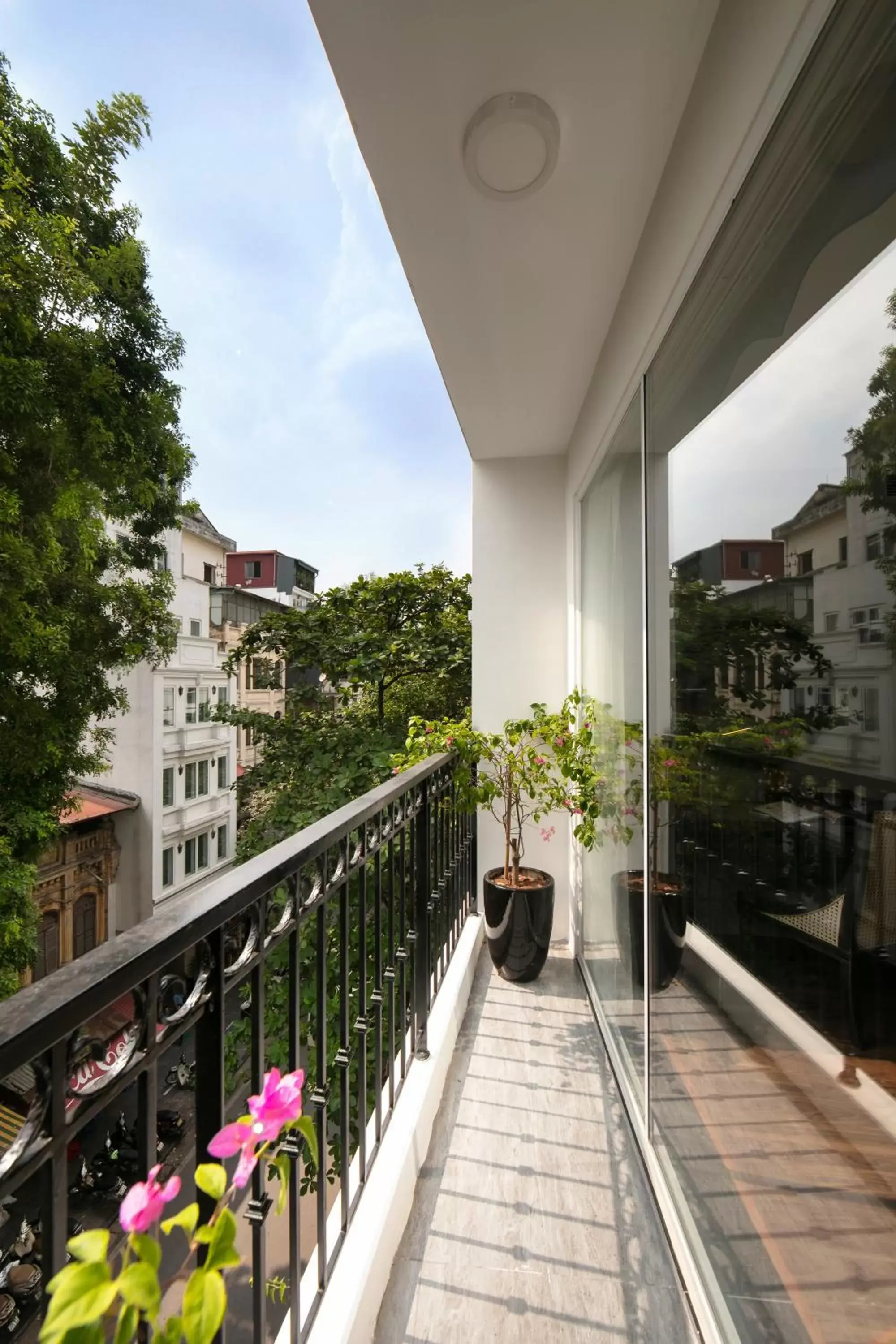 Balcony/Terrace in Shining Central Hotel & Spa