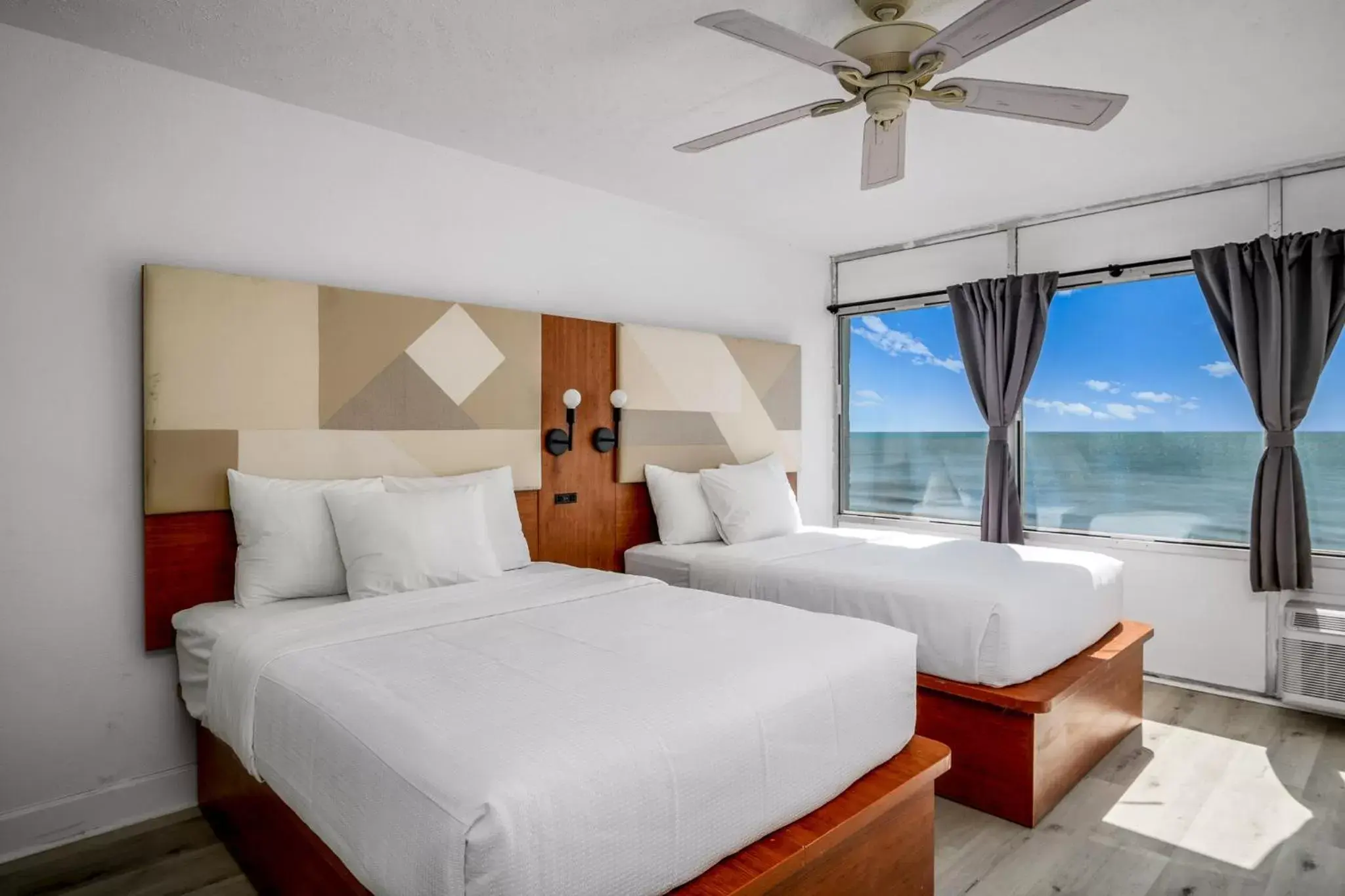 Bedroom, Bed in The Beverley Beach House Bedroom, Bed in The Beverley Beach House