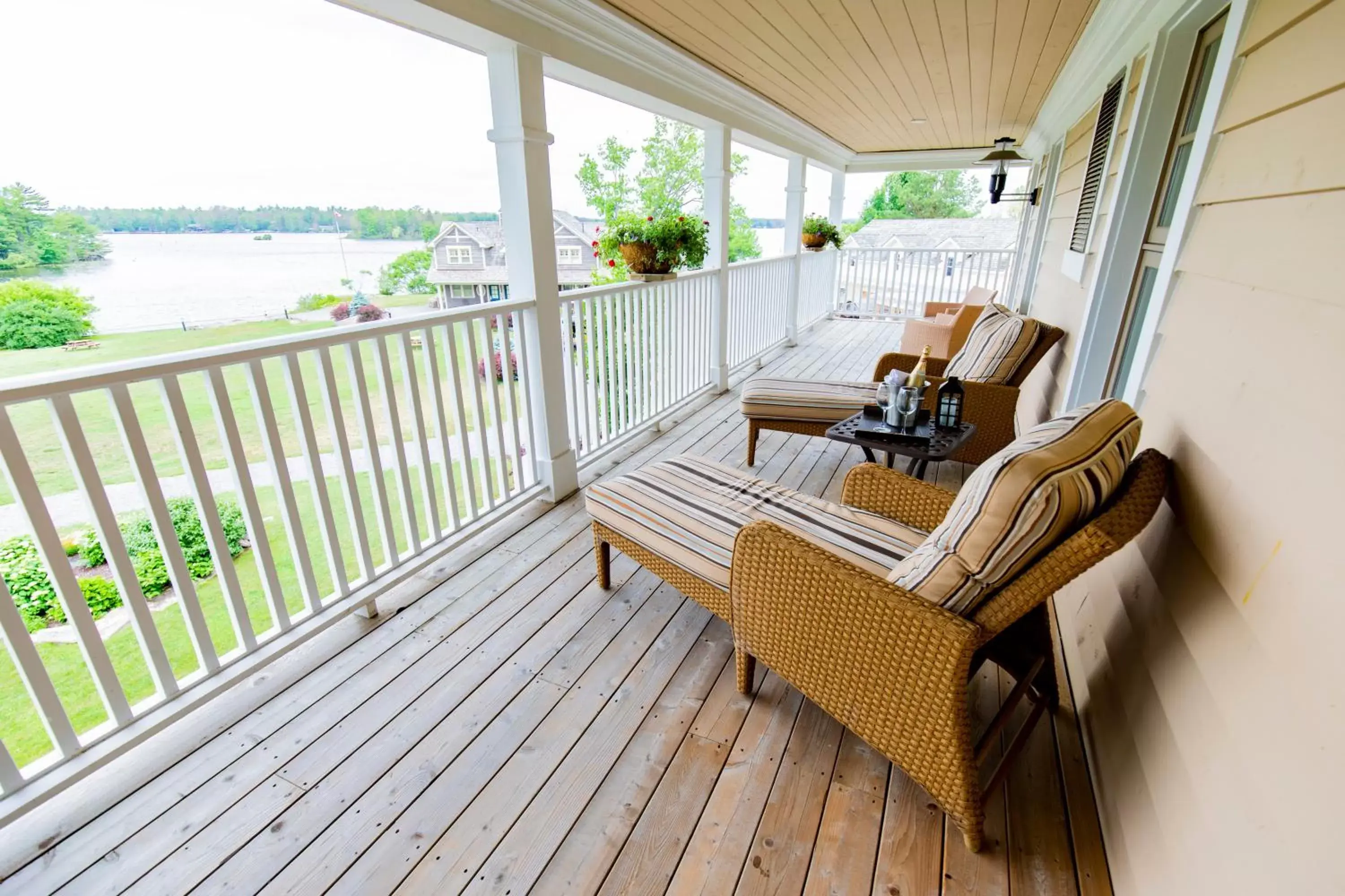 Natural landscape, Balcony/Terrace in Rawley Resort, Spa & Marina