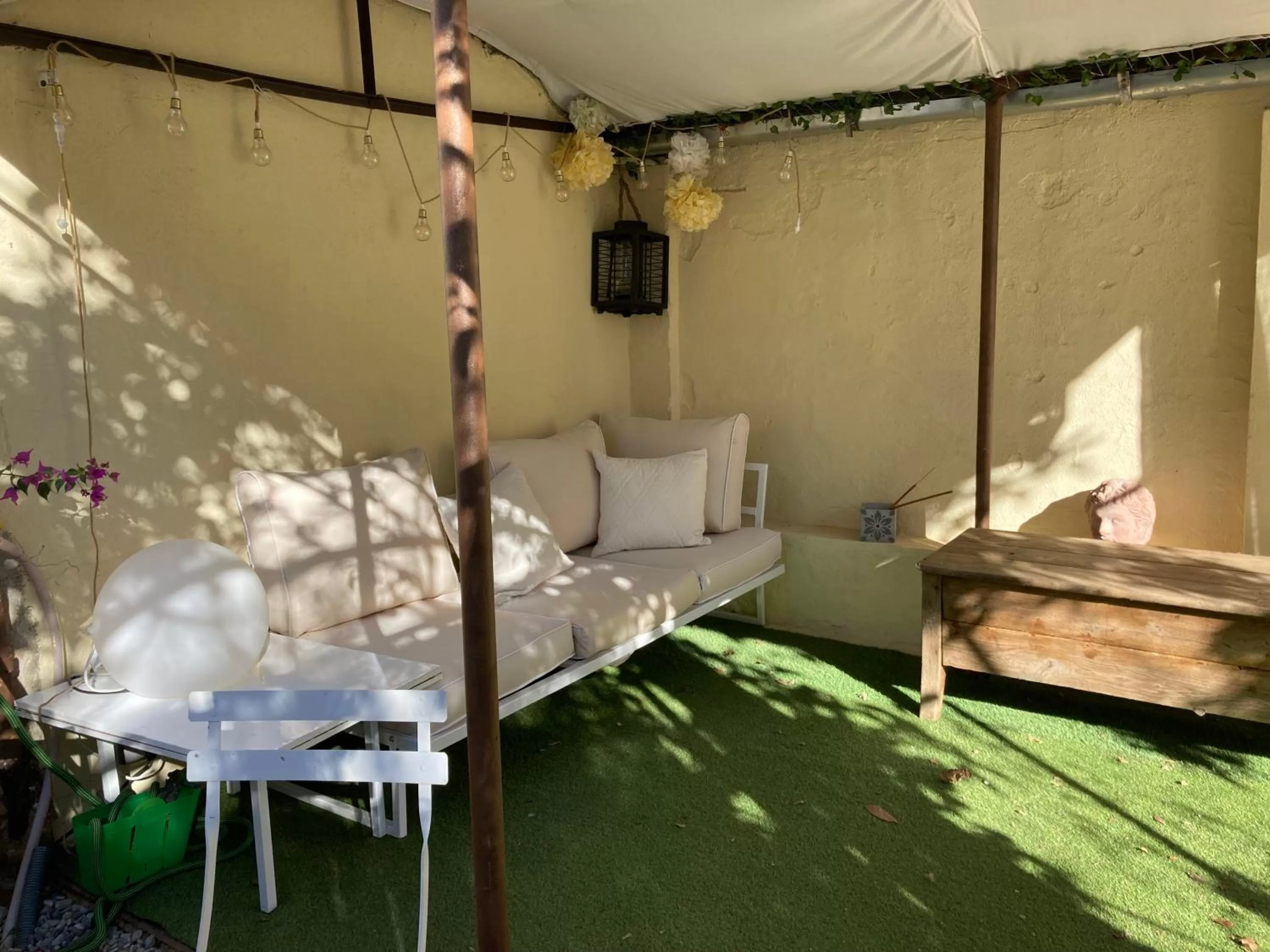 Patio in La villa des Amandiers