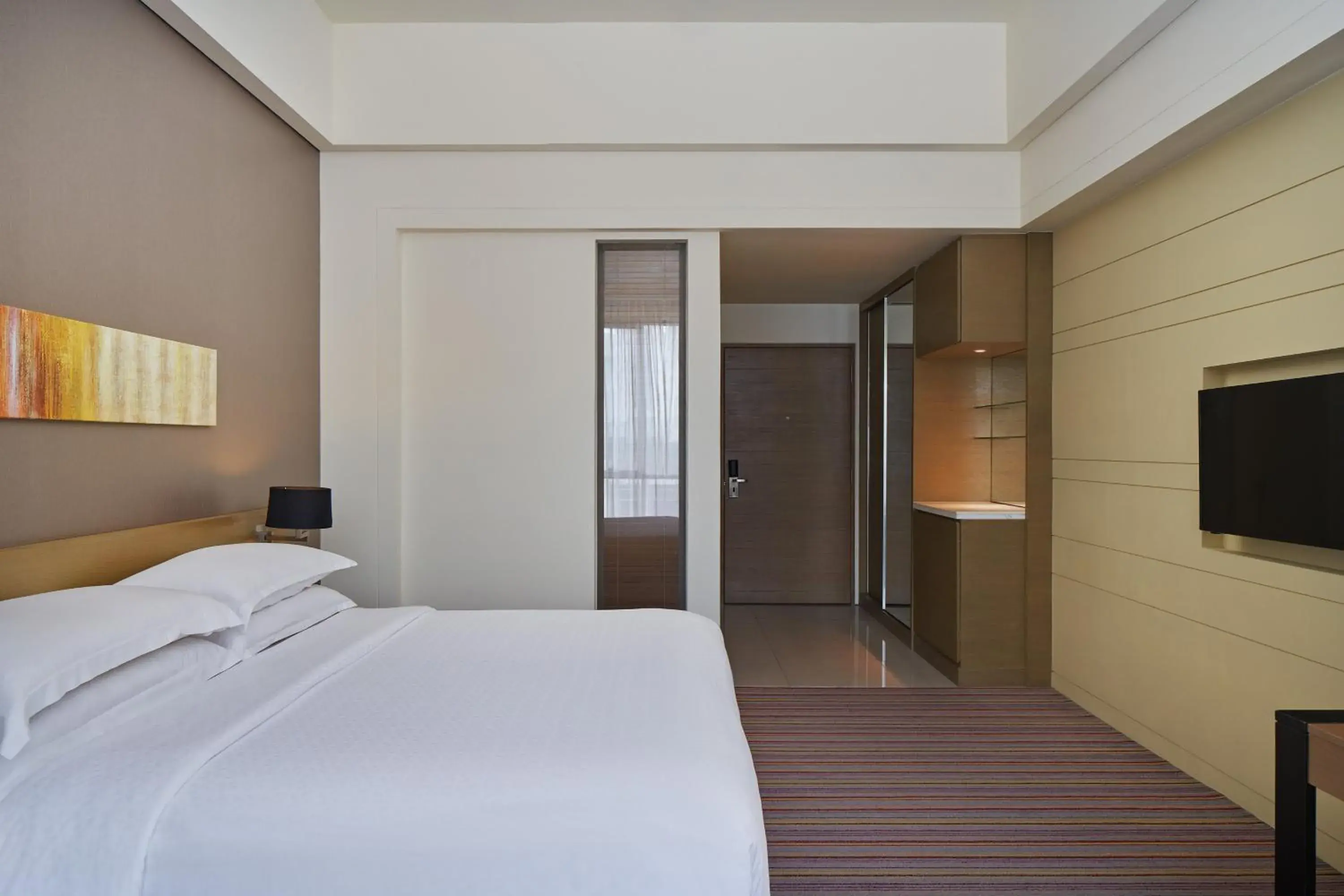 Photo of the whole room, Bed in Four Points by Sheraton Puchong