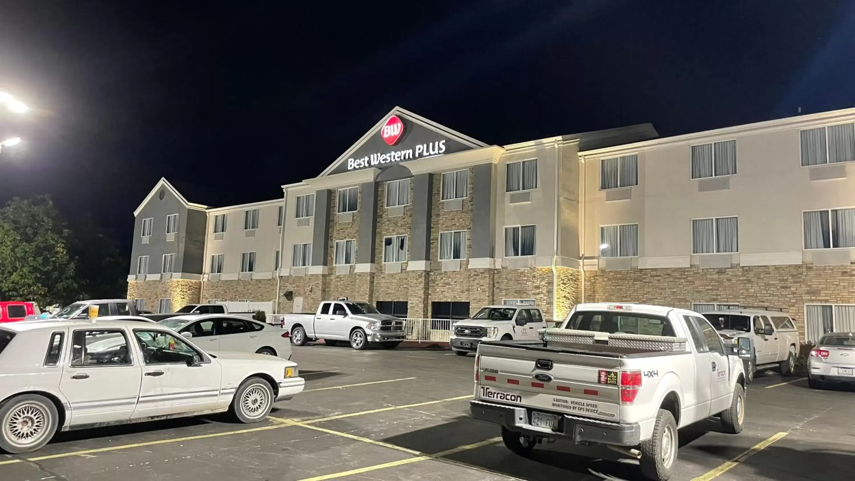 Property Building in Best Western Plus Columbia Inn