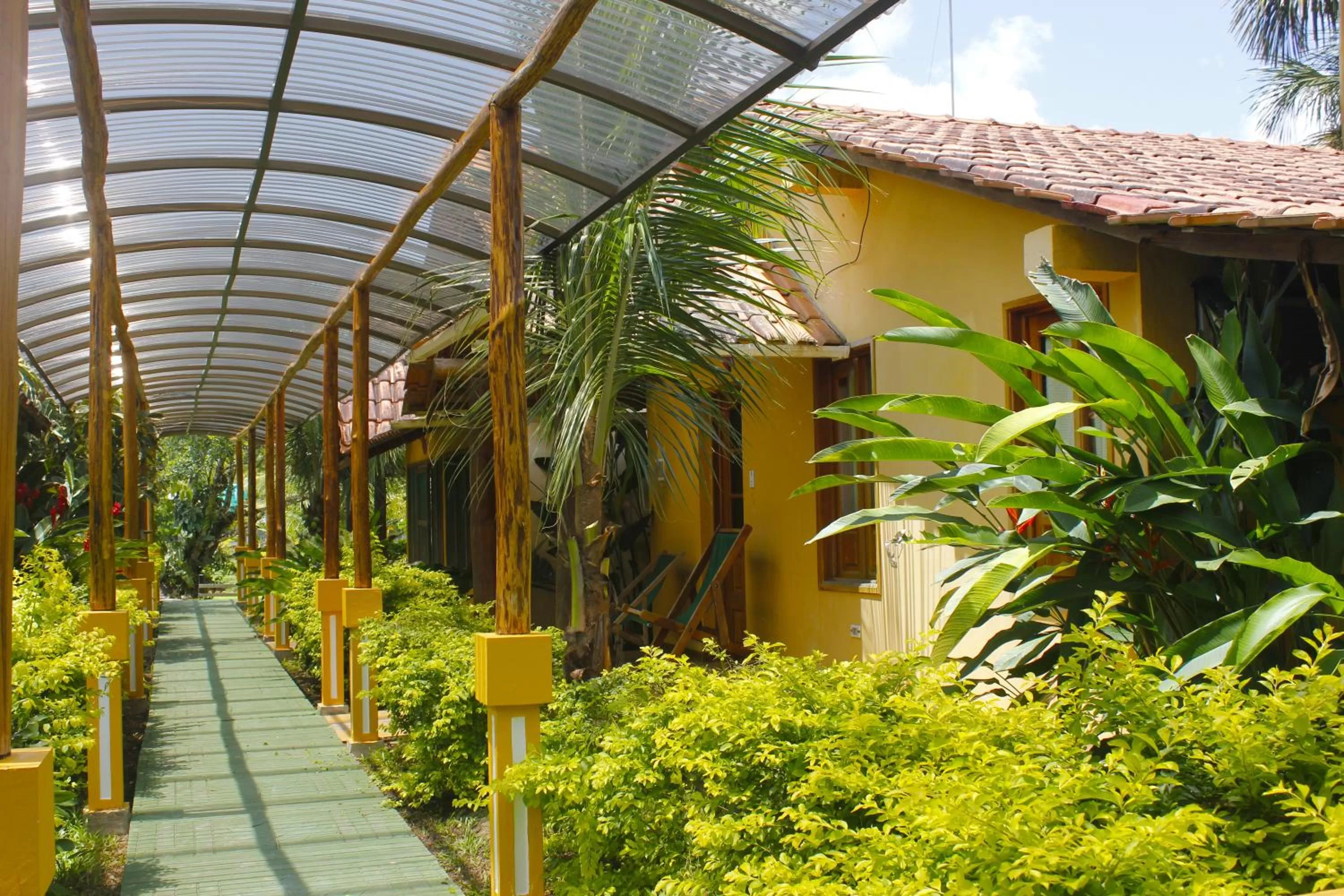 Day in Cabañas Yakuruna