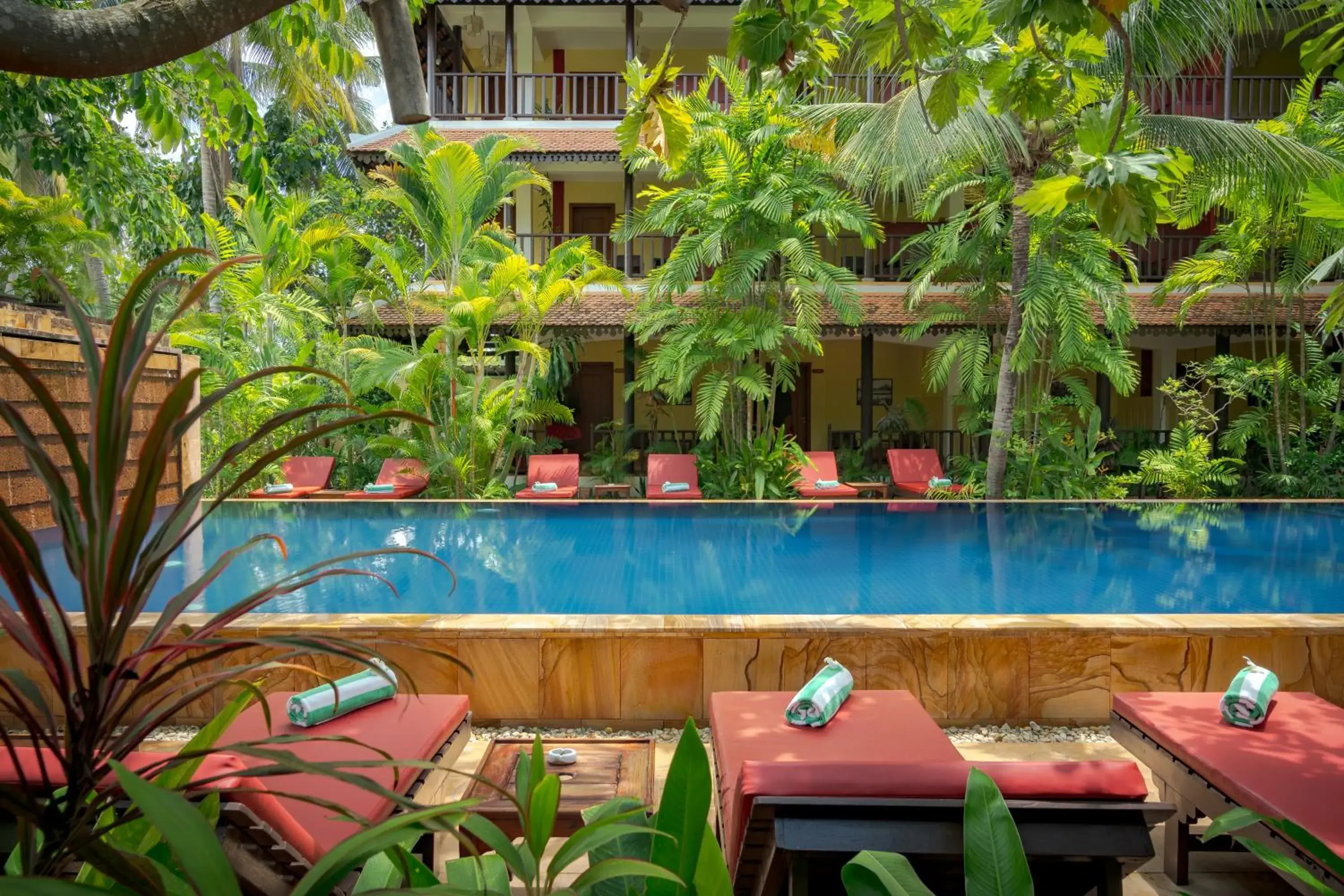 Swimming Pool in Pandora Suite D'Angkor