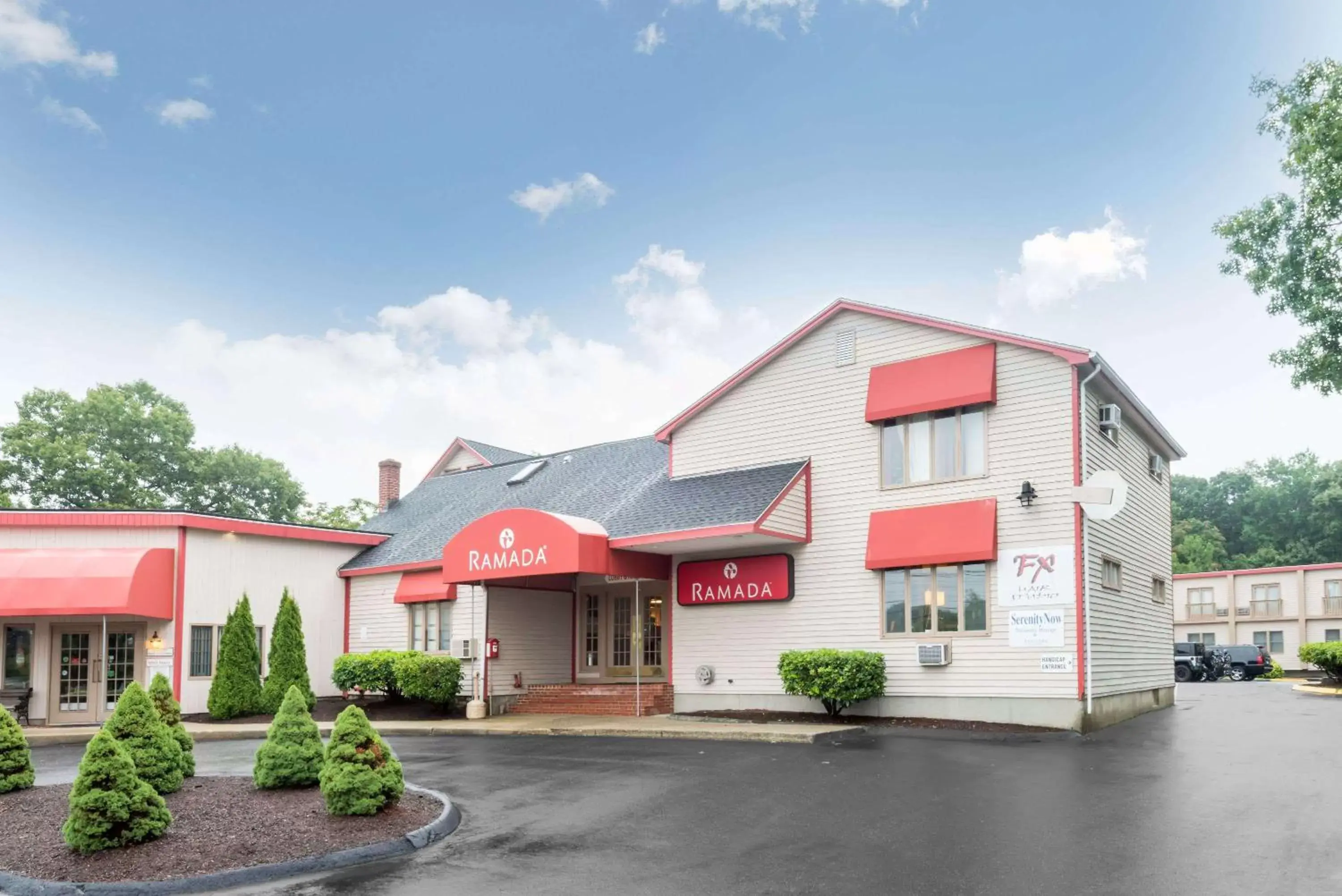 Property building in Ramada by Wyndham Groton Mystic Property building in Ramada by Wyndham Groton Mystic