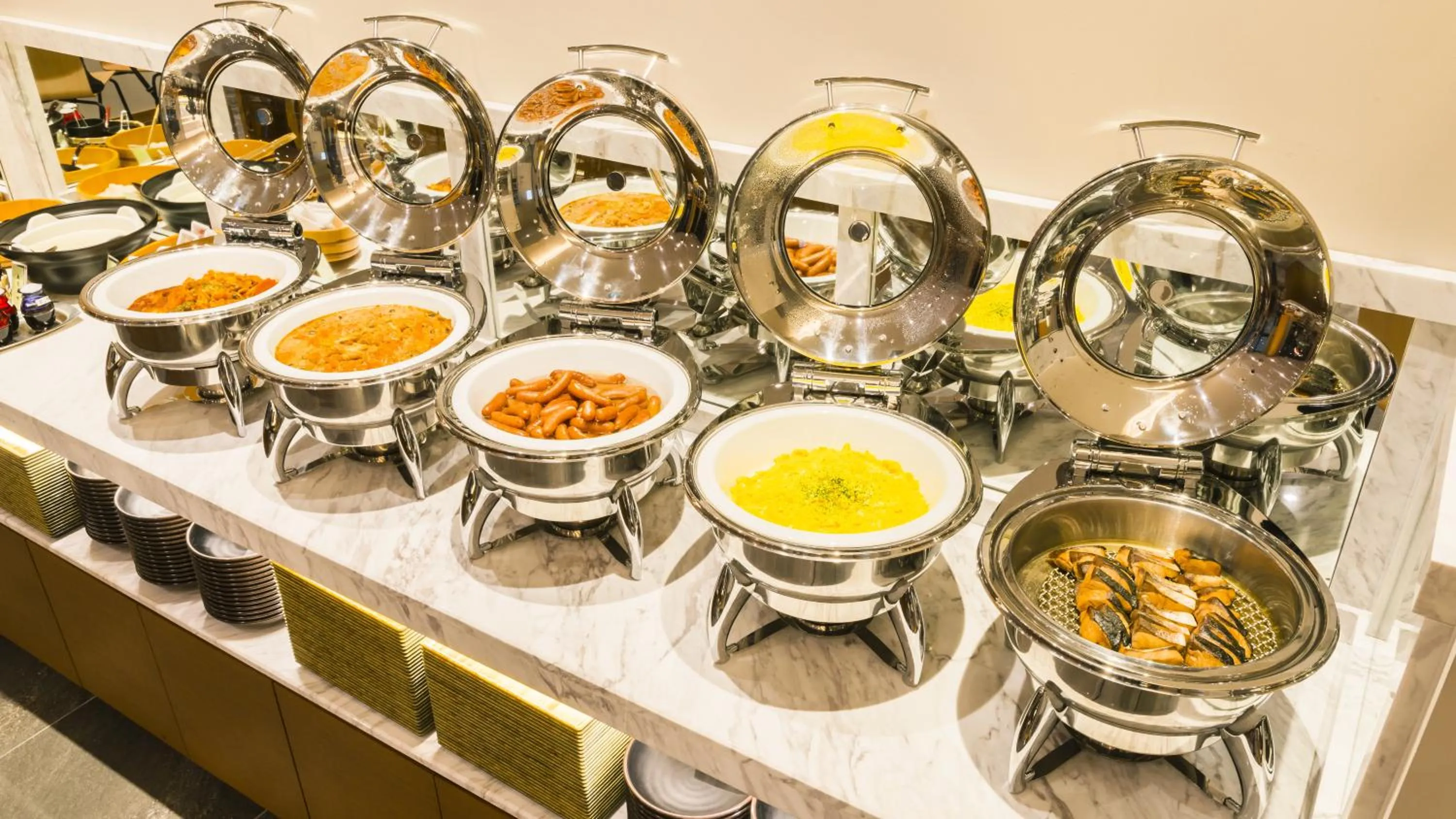 Food in Candeo Hotels Fukuoka Tenjin