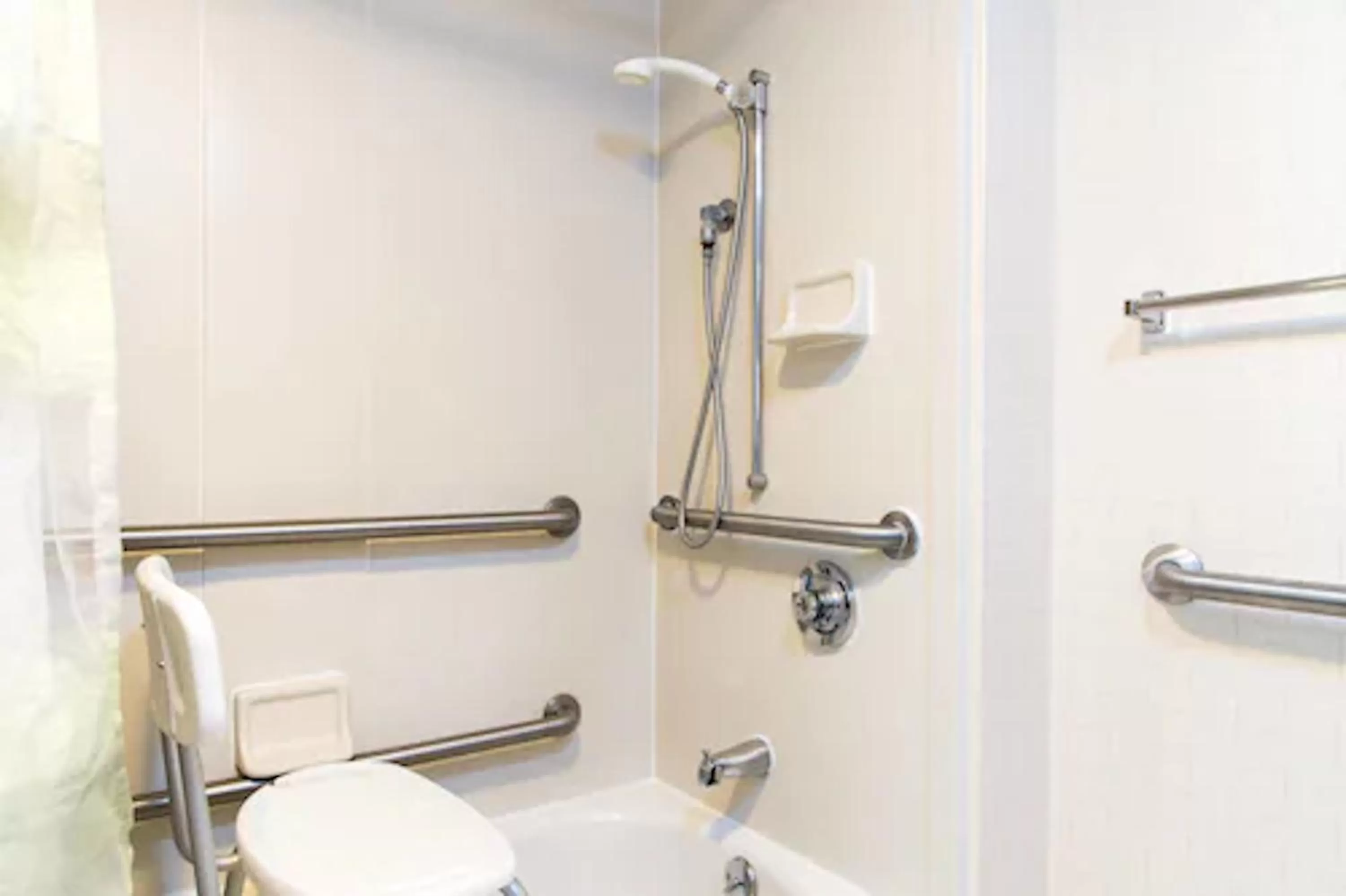 Bathroom in Springhill Suites by Marriott Wichita East At Plazzio