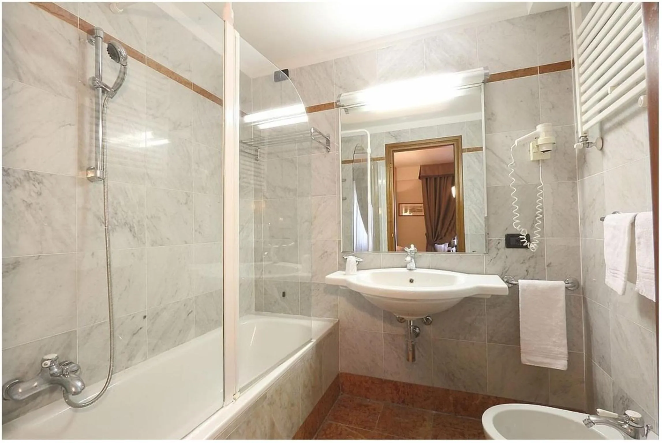 Bathroom in Hotel Arcadia