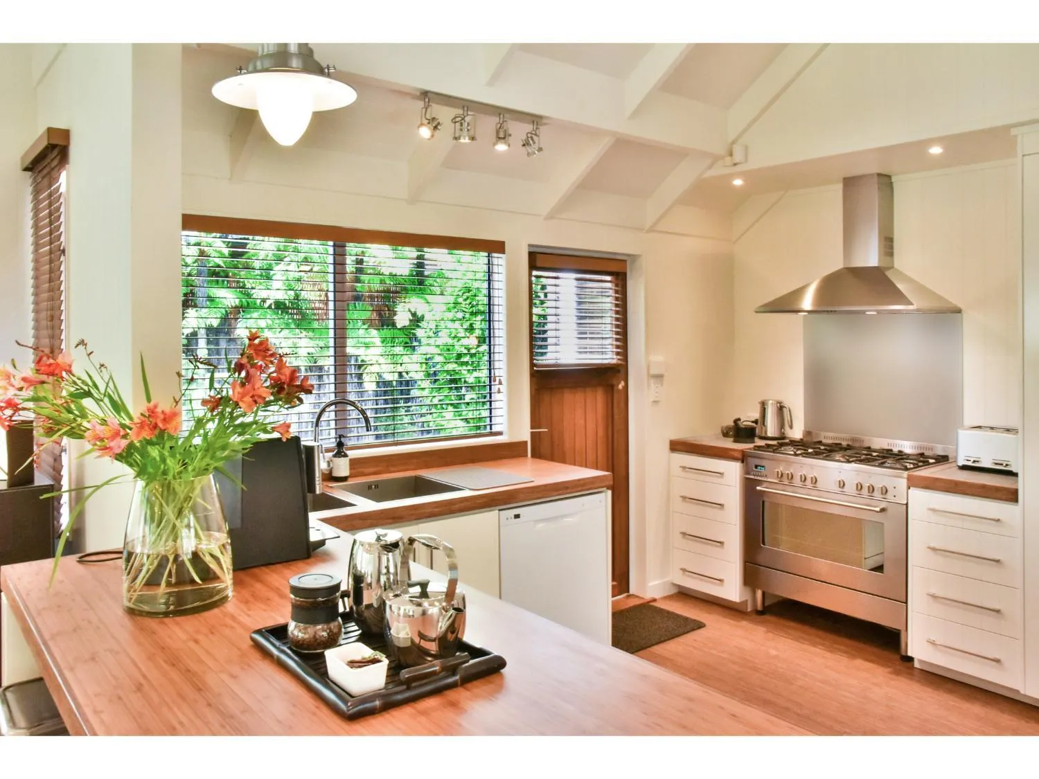 Kitchen or kitchenette in River Birches