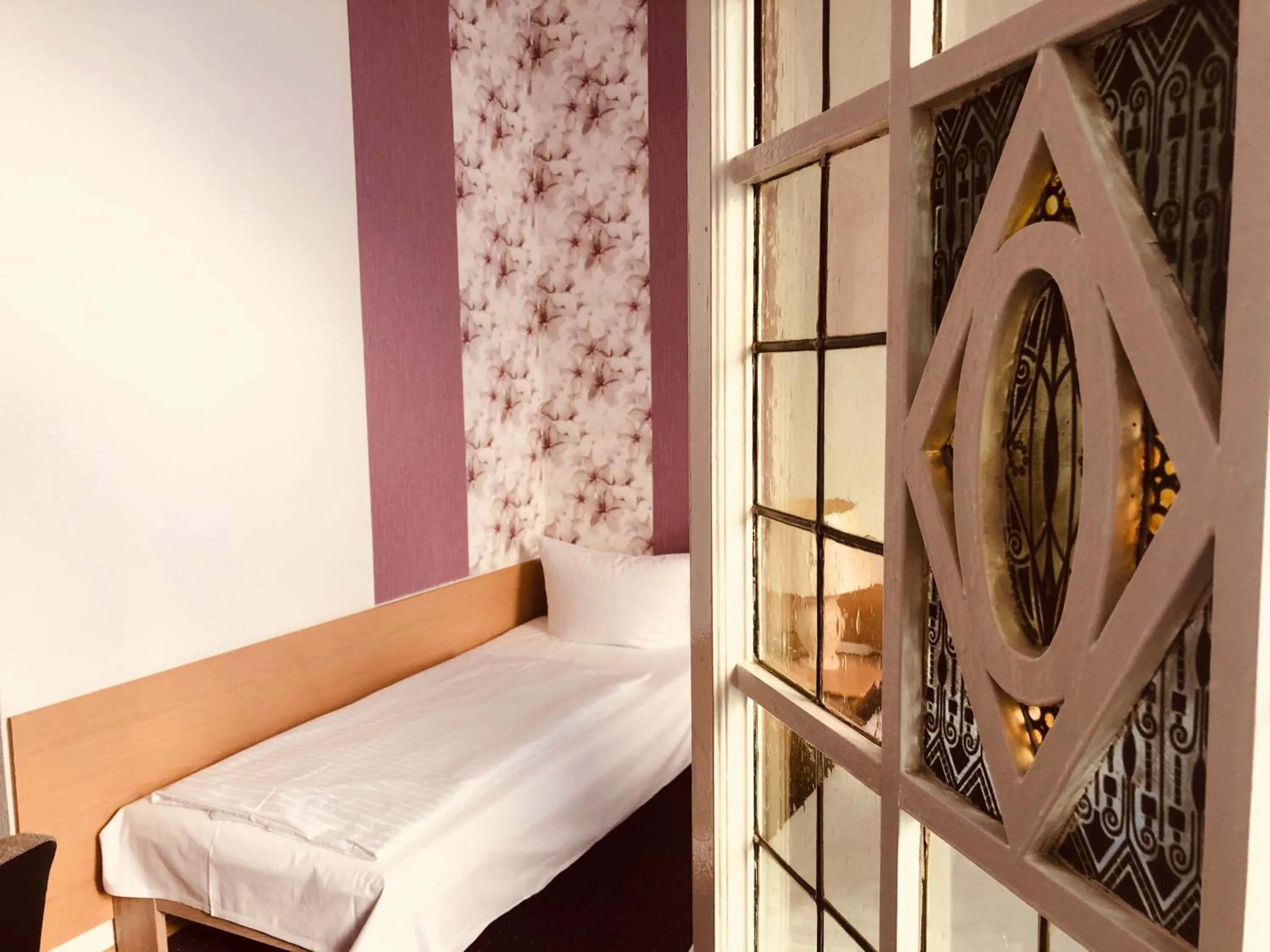 Photo of the whole room, Bed in Hotel Castell am Kurfürstendamm