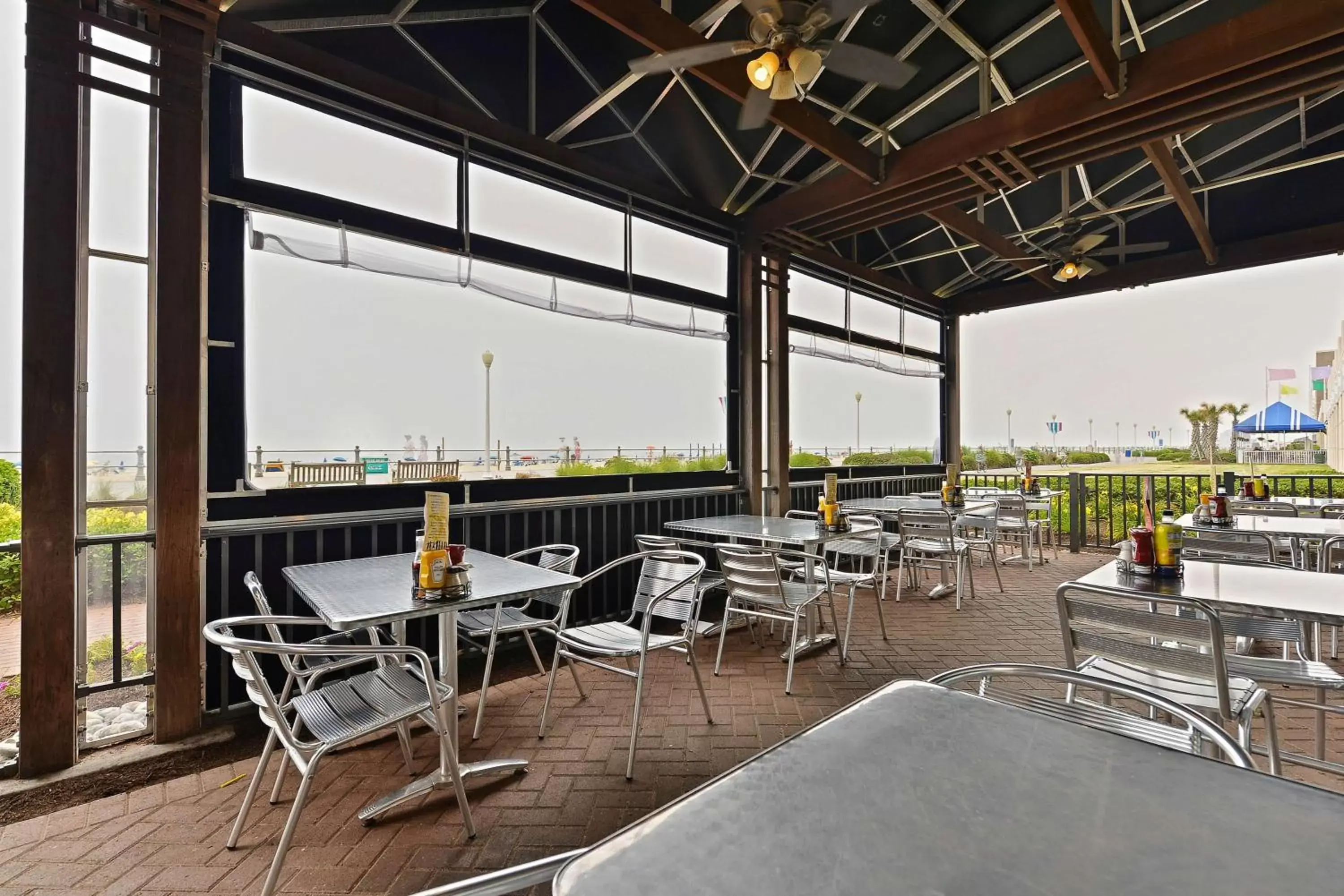 Restaurant/Places to Eat in Hampton Inn Virginia Beach-Oceanfront South