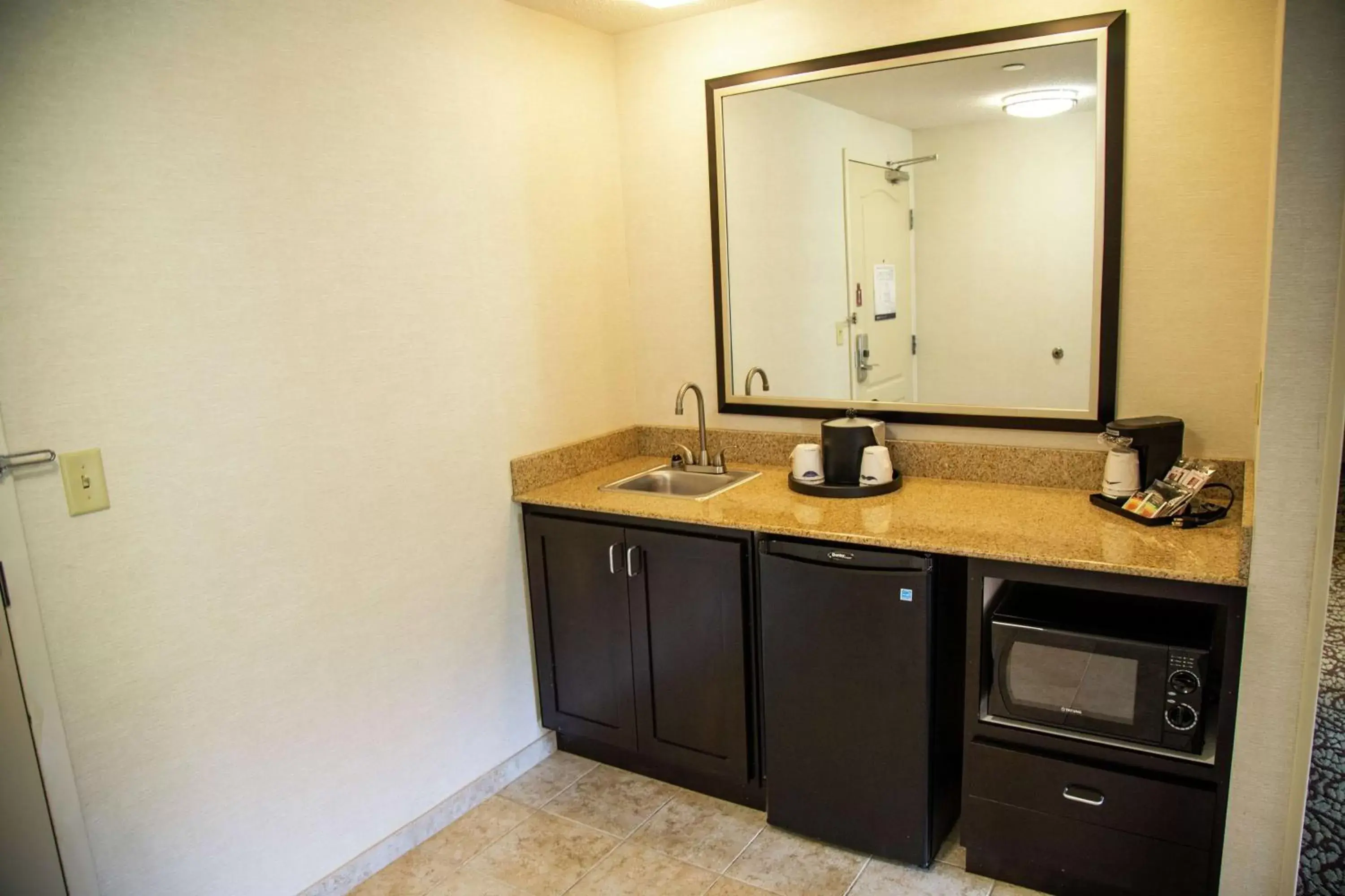 Other, Bathroom in Hampton Inn & Suites Sharon