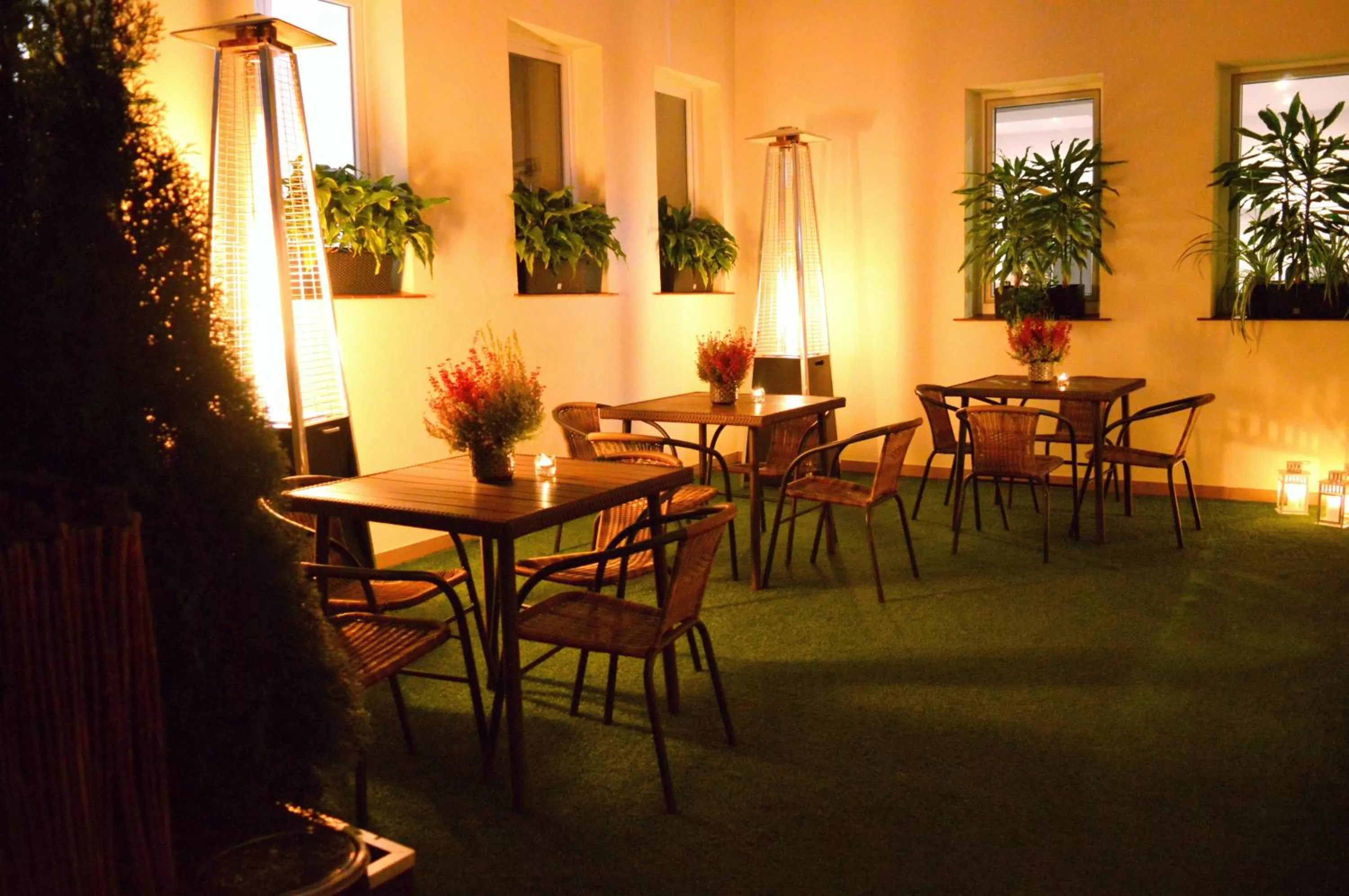 Patio in Tailor Hotel Sport & Conference