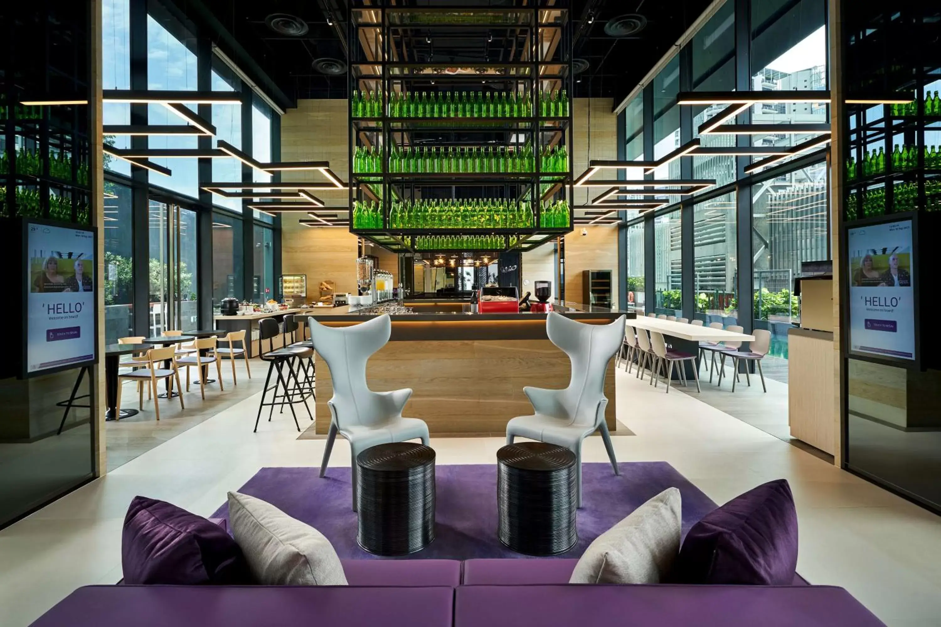 Restaurant/places to eat, Lounge/Bar in YOTEL Singapore Orchard Road