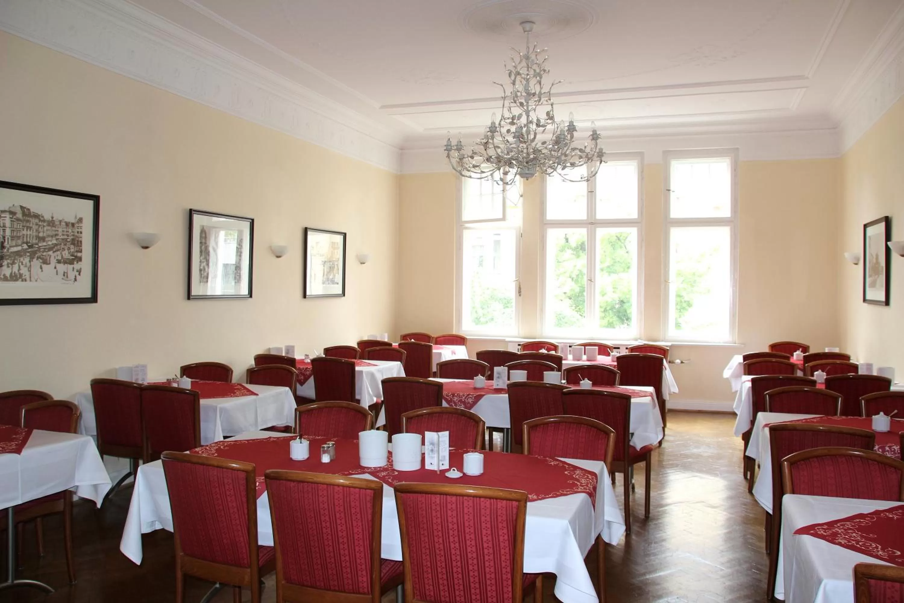 Restaurant/places to eat in Kurfürst am Kurfürstendamm