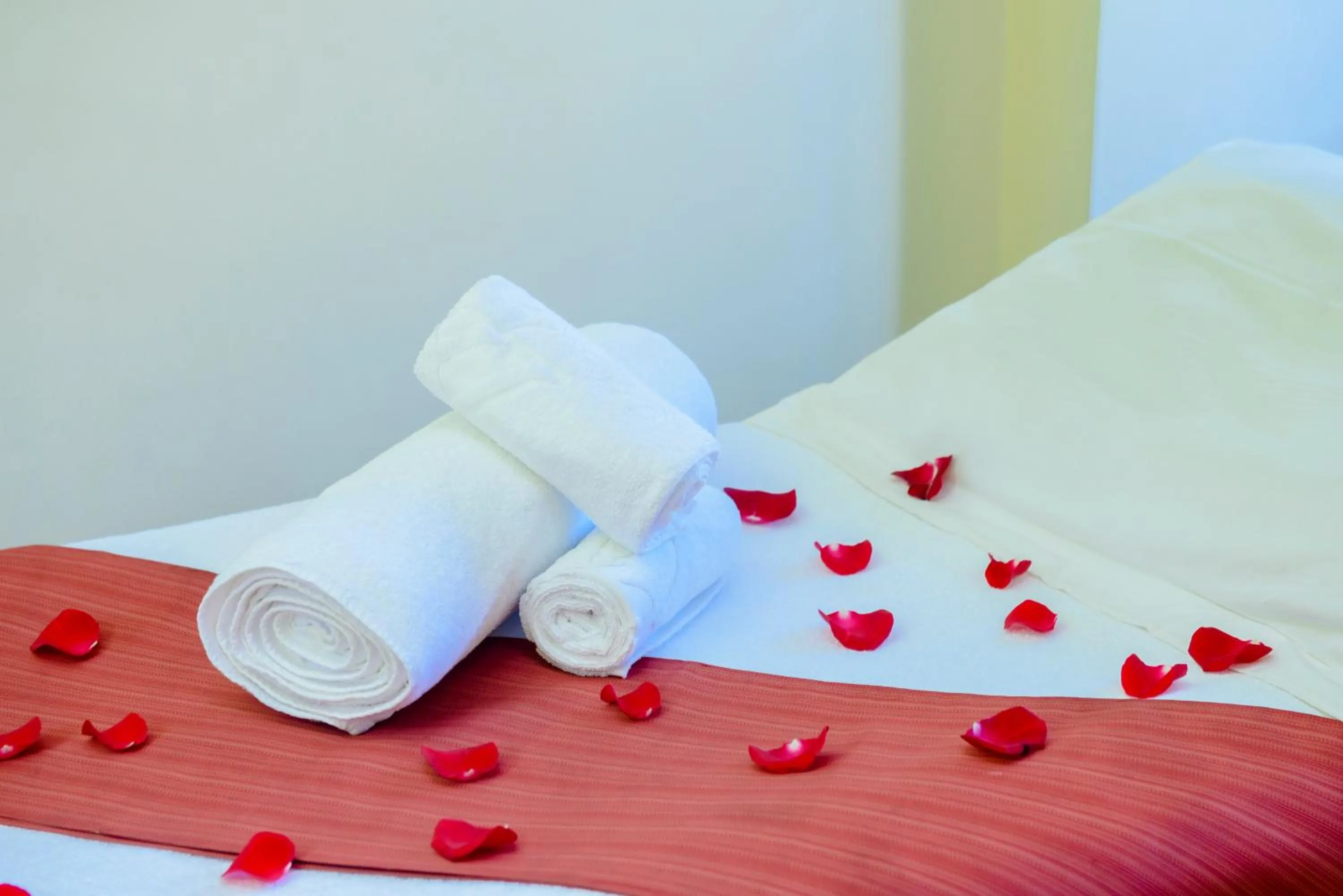 Massage, Bed in Windsor Golf Hotel & Country Club