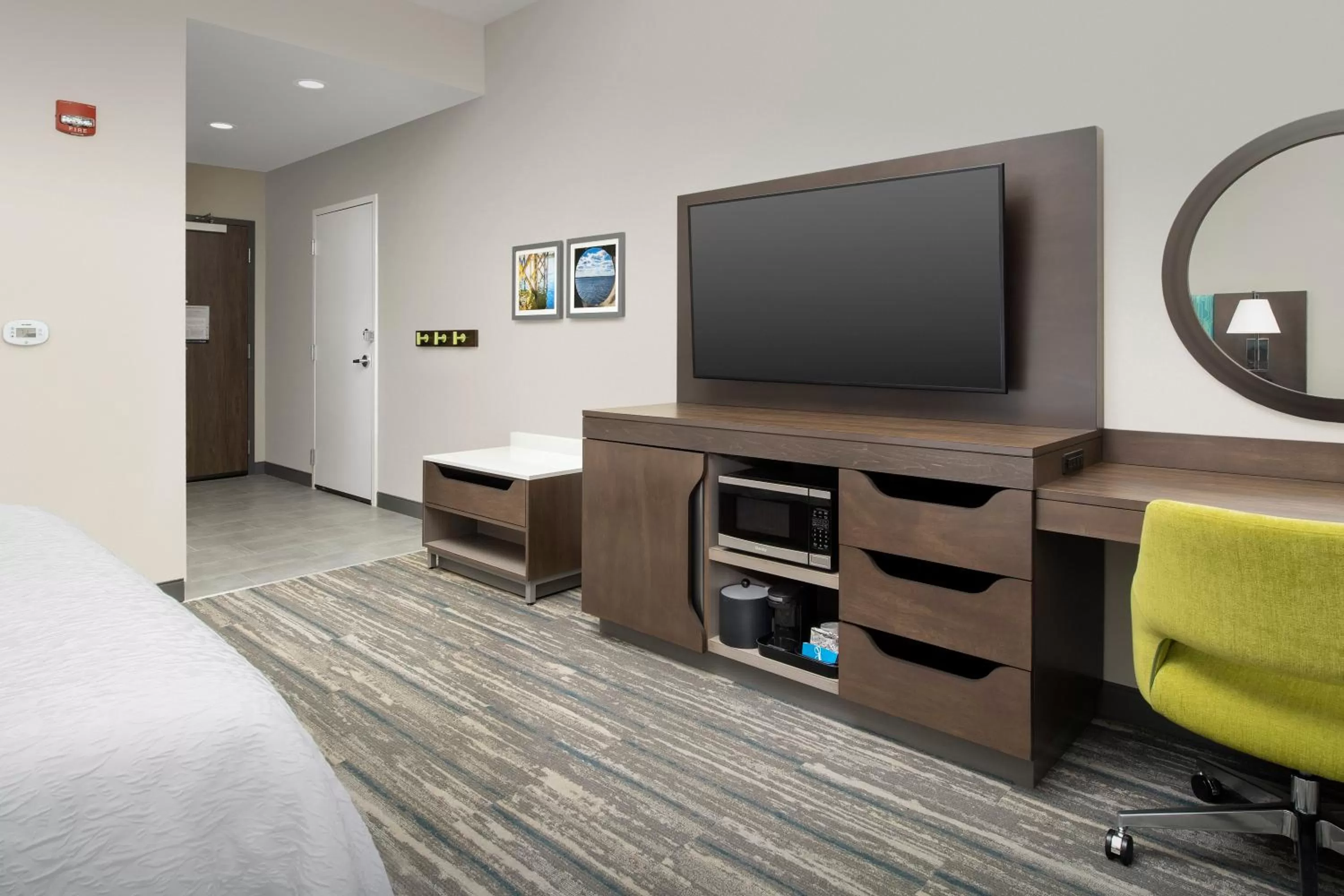 TV and multimedia, Bed in Hampton Inn & Suites Lexington