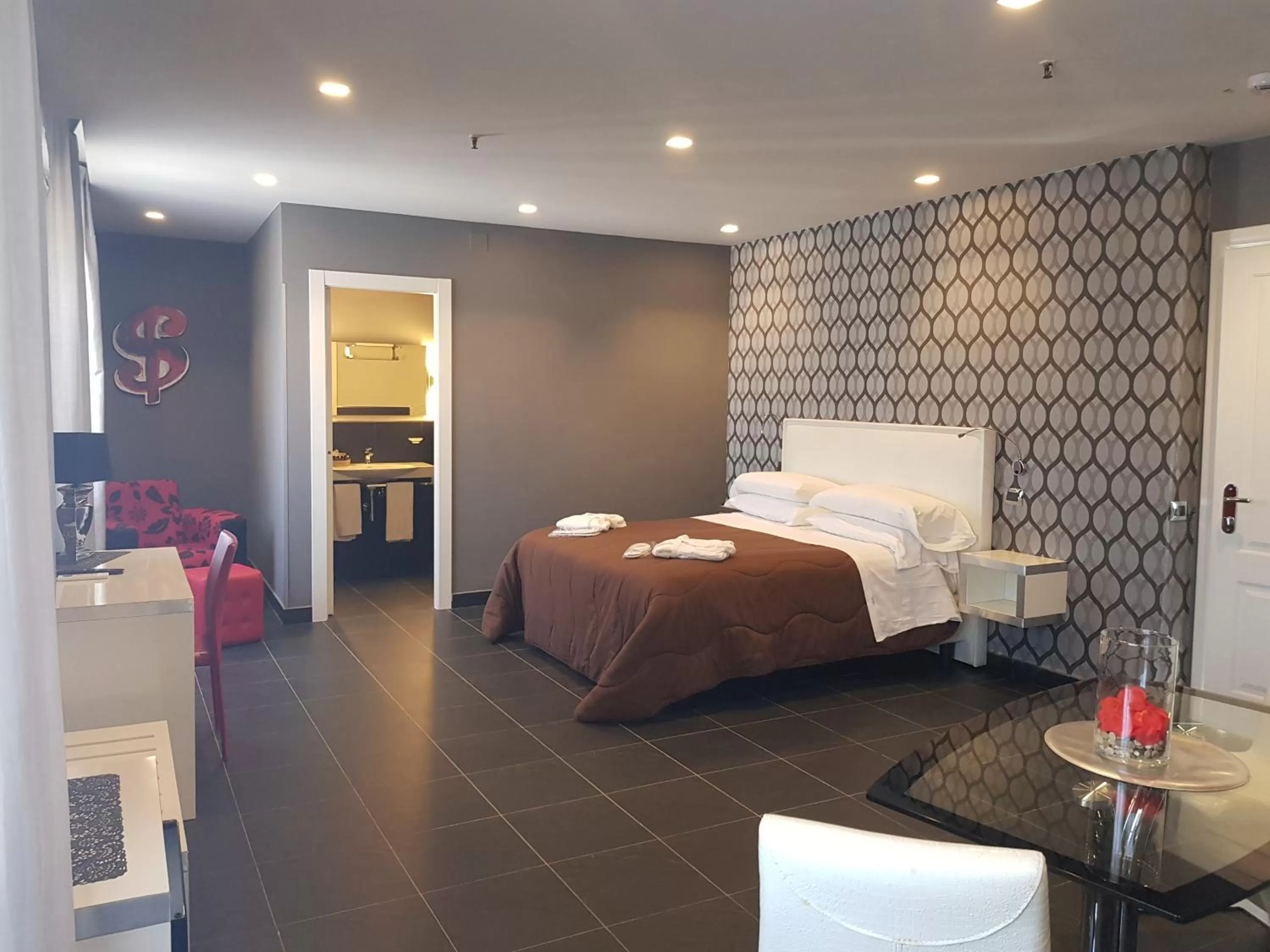 Bedroom, Bed in Hotel Europa Art Caserta