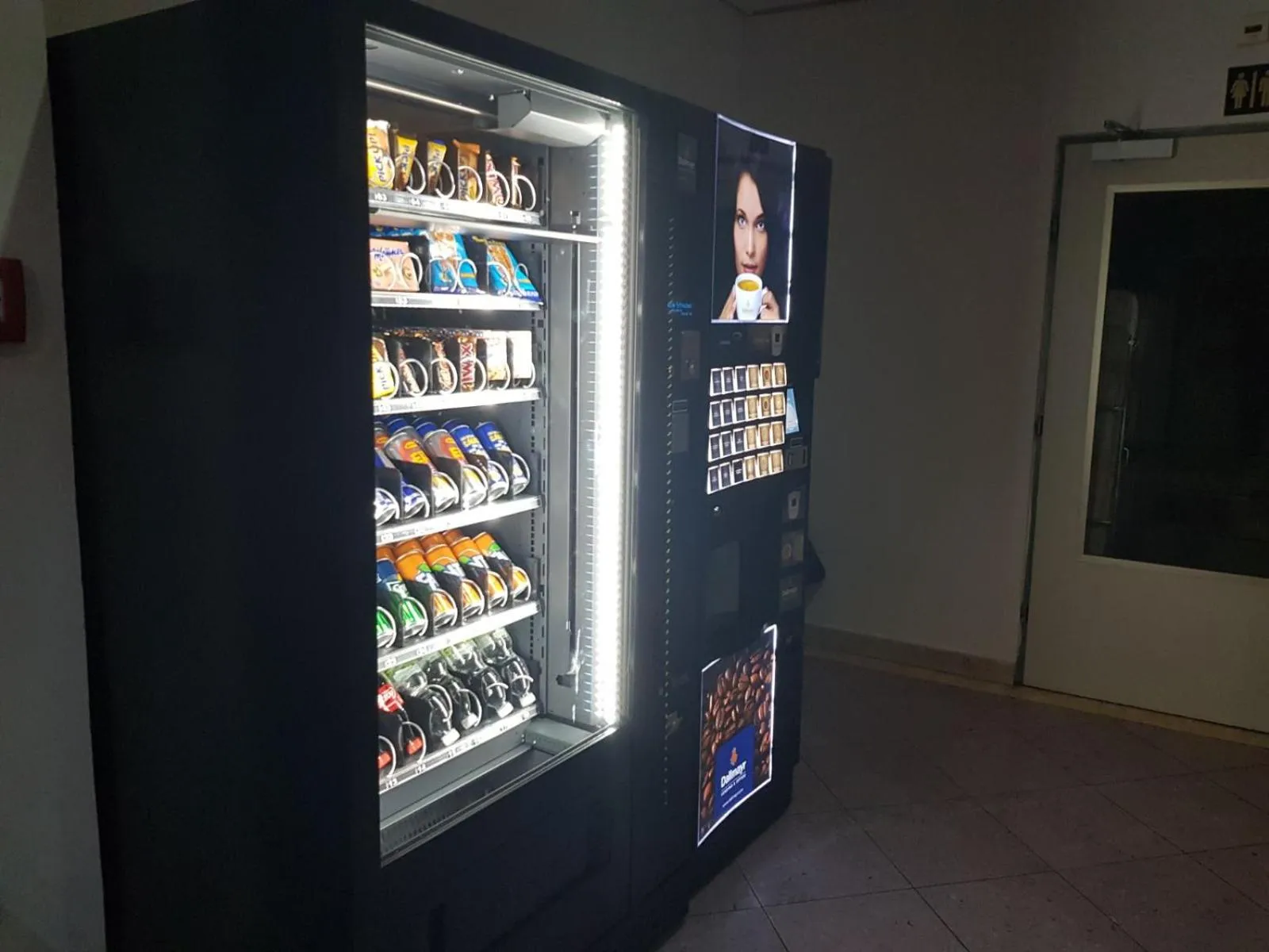 Non alcoholic drinks, Supermarket/Shops in Hotel Carina