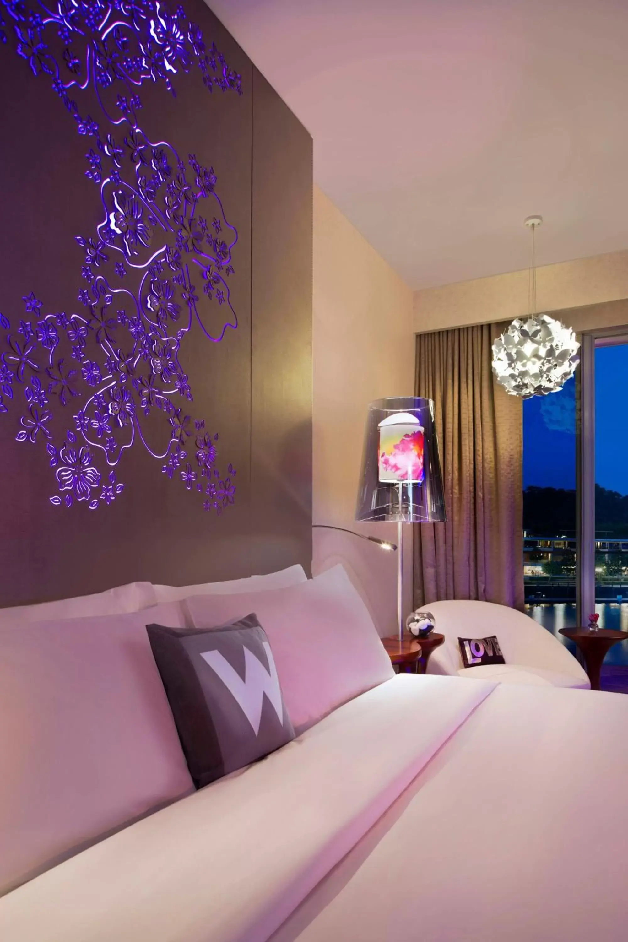 Photo of the whole room, Bed in W Singapore - Sentosa Cove