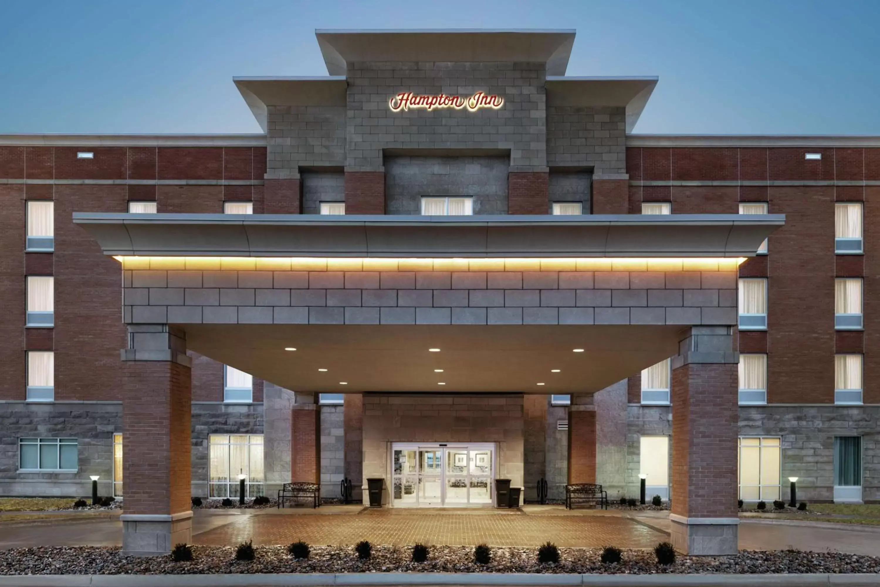 Property Building in Hampton Inn Champaign Southwest