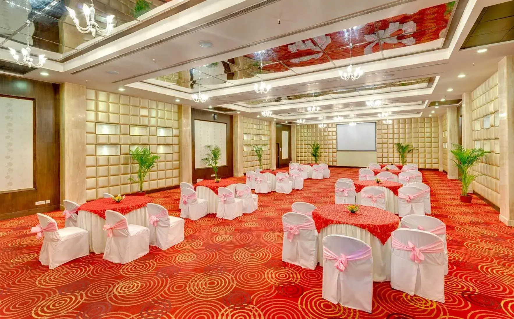Banquet Facilities in Hotel Hindusthan International, Varanasi