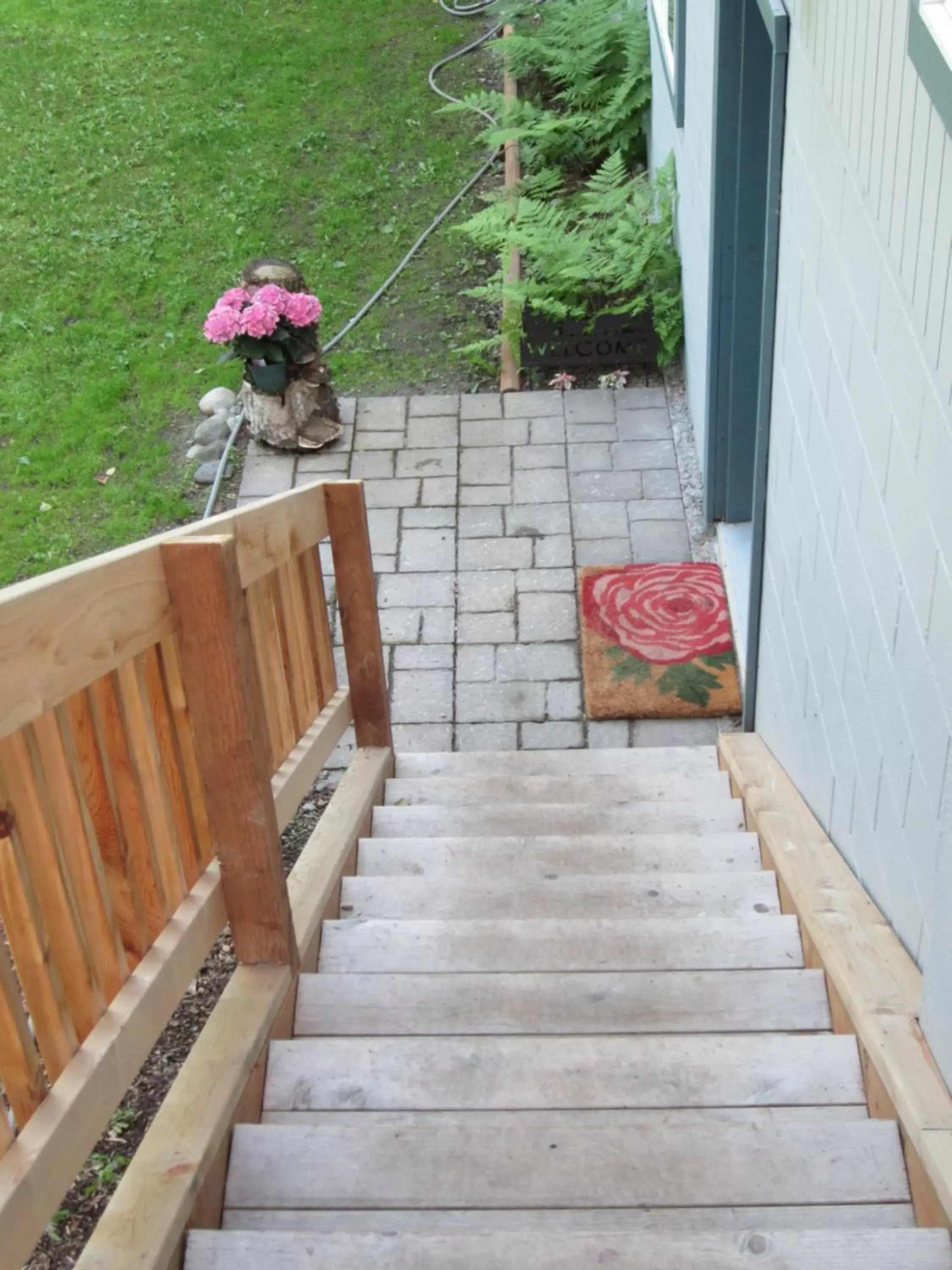 Patio in Gardenside Bed and Breakfast