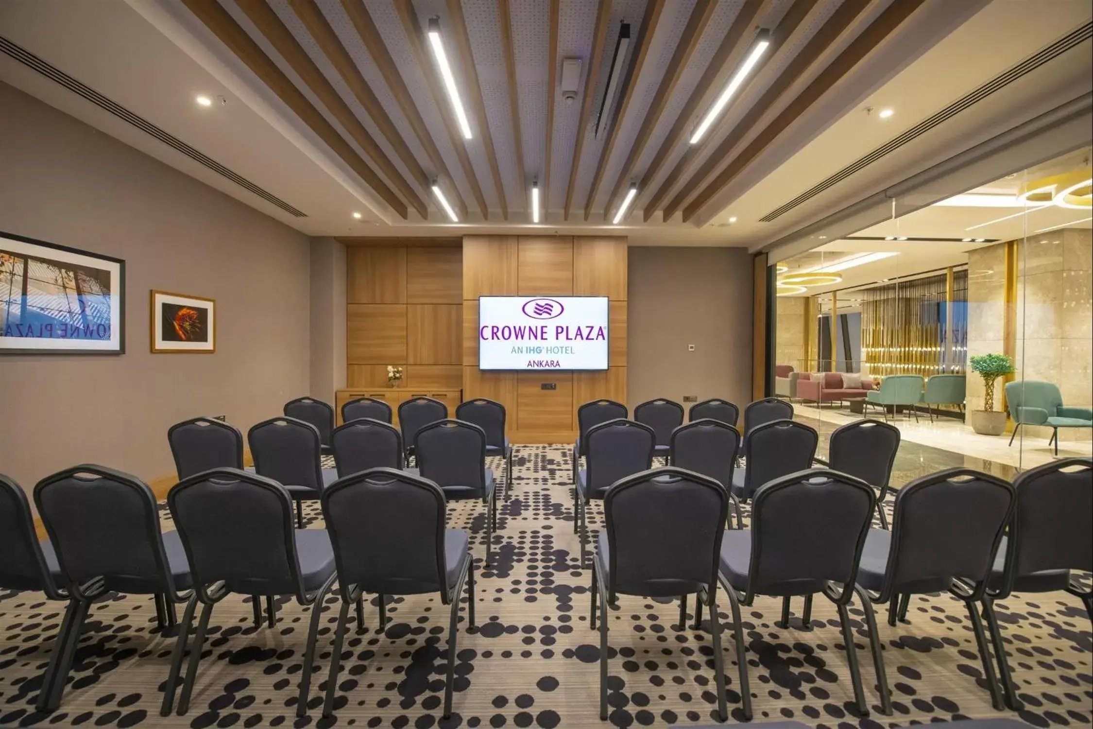 Meeting/conference room in Crowne Plaza Ankara, an IHG Hotel