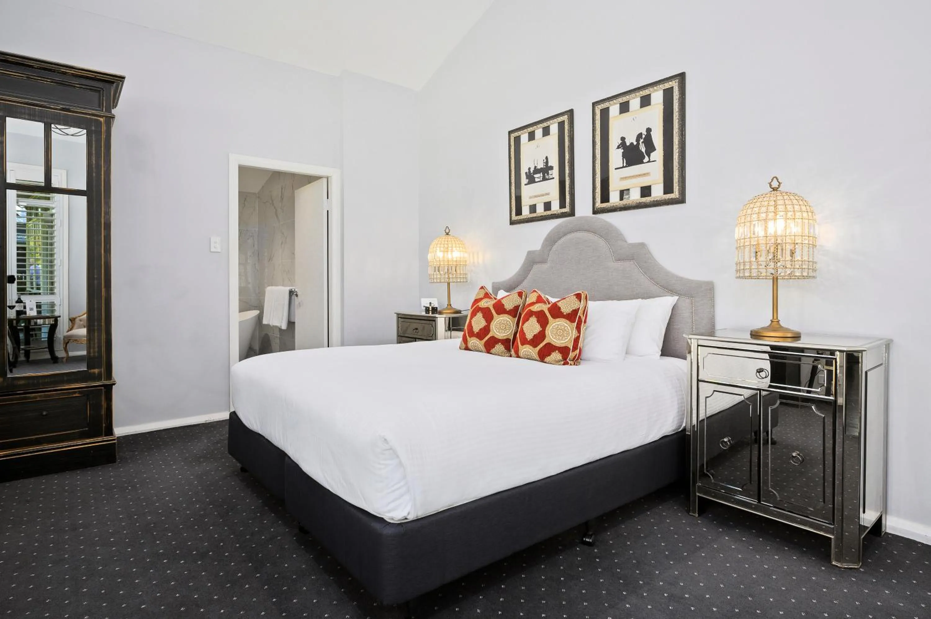 Bedroom, Bed in The Convent Hunter Valley Hotel