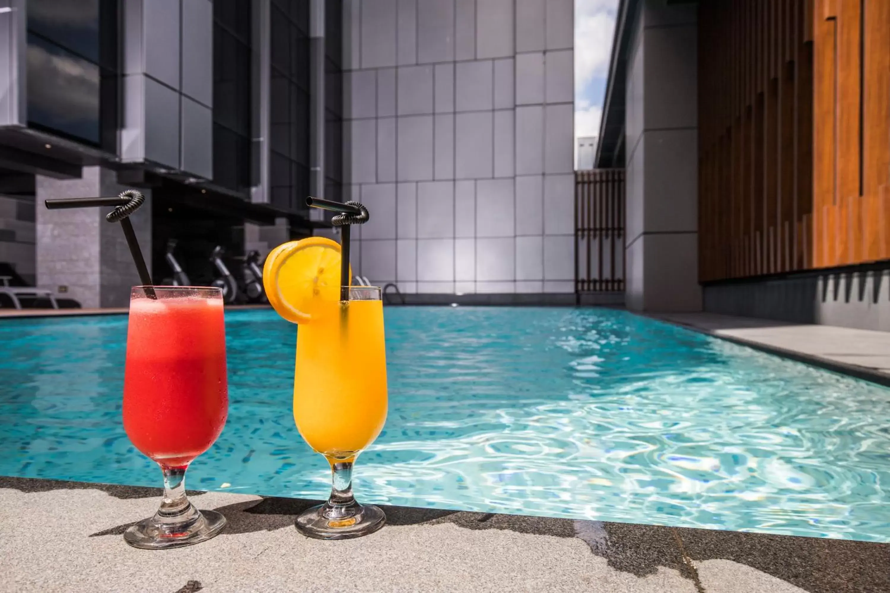 Swimming Pool in Caesar Metro Taipei