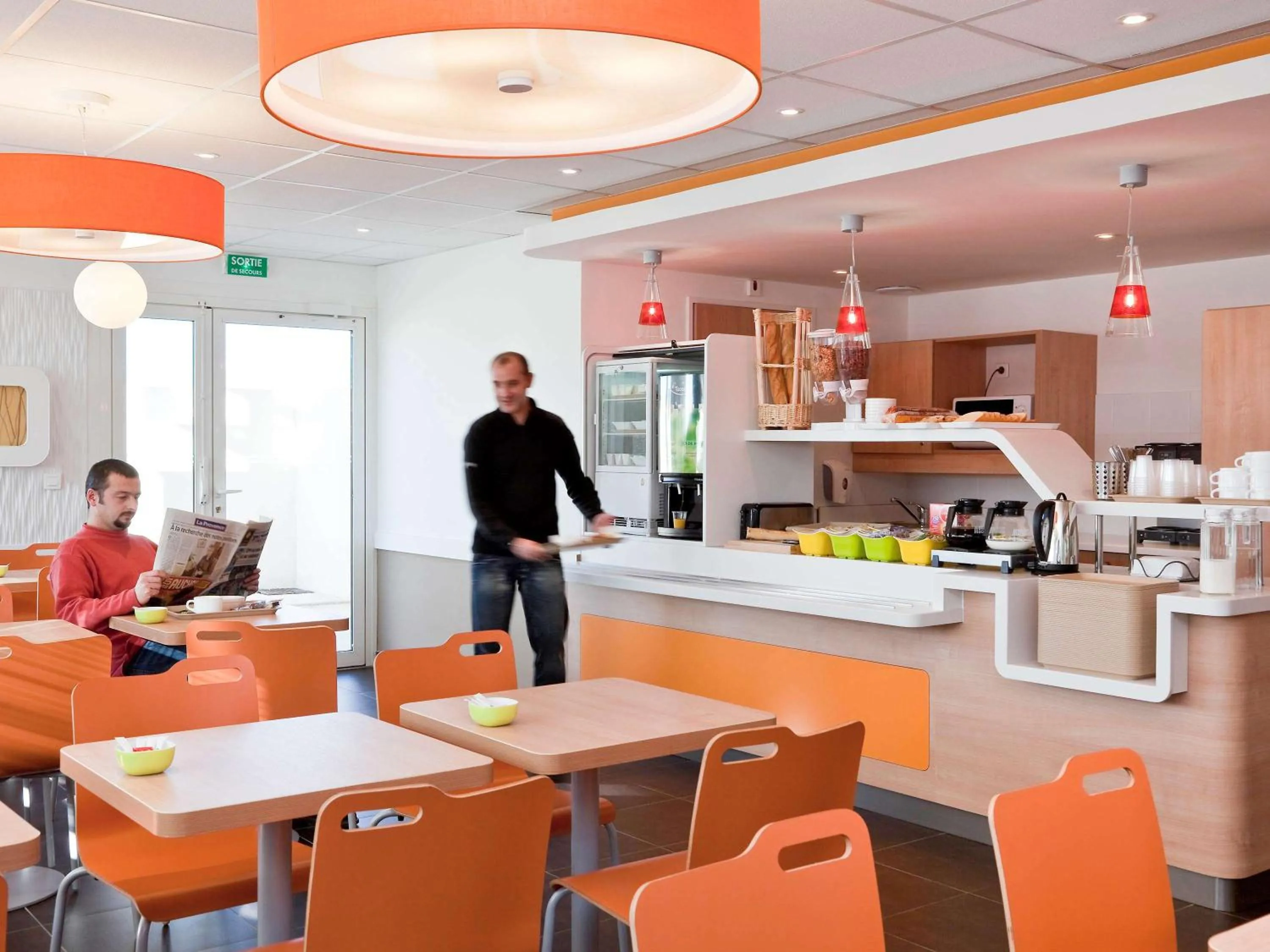 Property building in ibis budget Istres Trigance