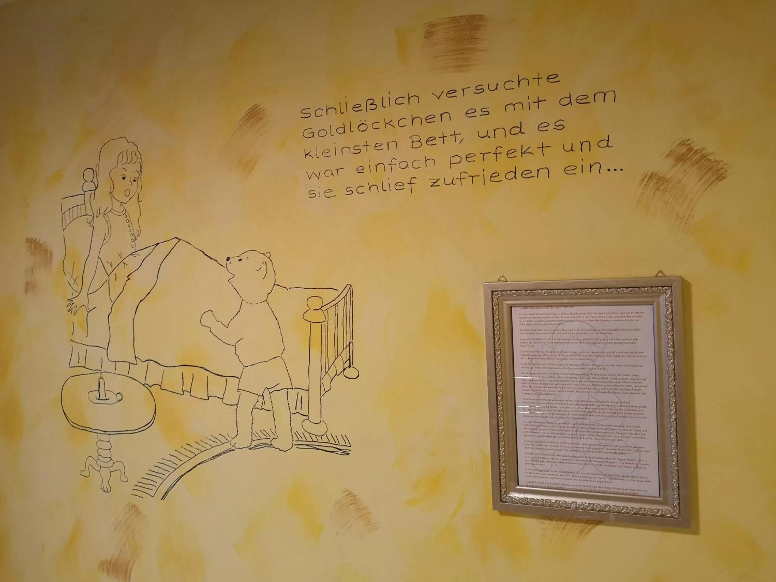 Decorative detail in Hotel Goldflair am Rathaus