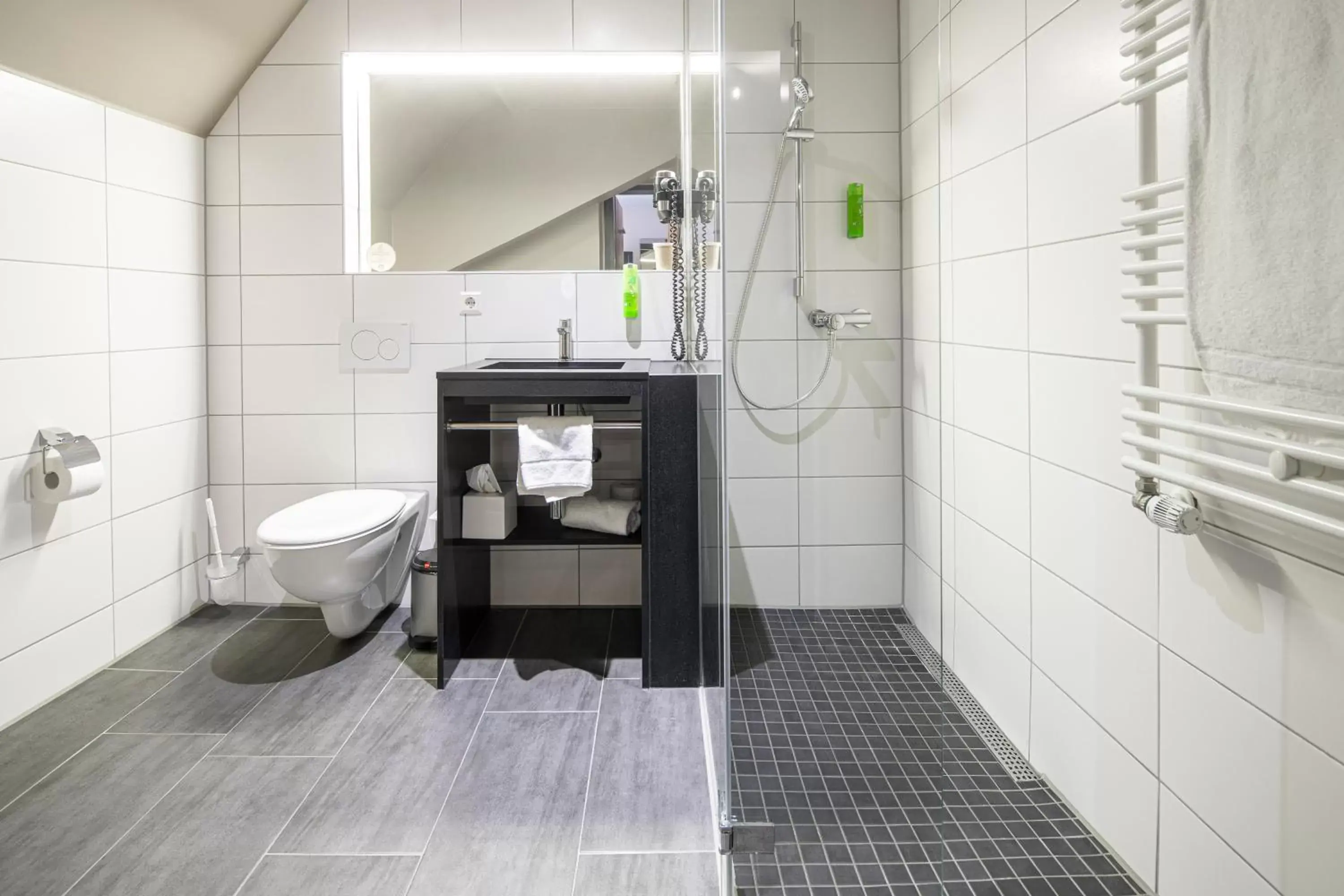 Bathroom in JOESEPP´S HOTEL am Hallhof