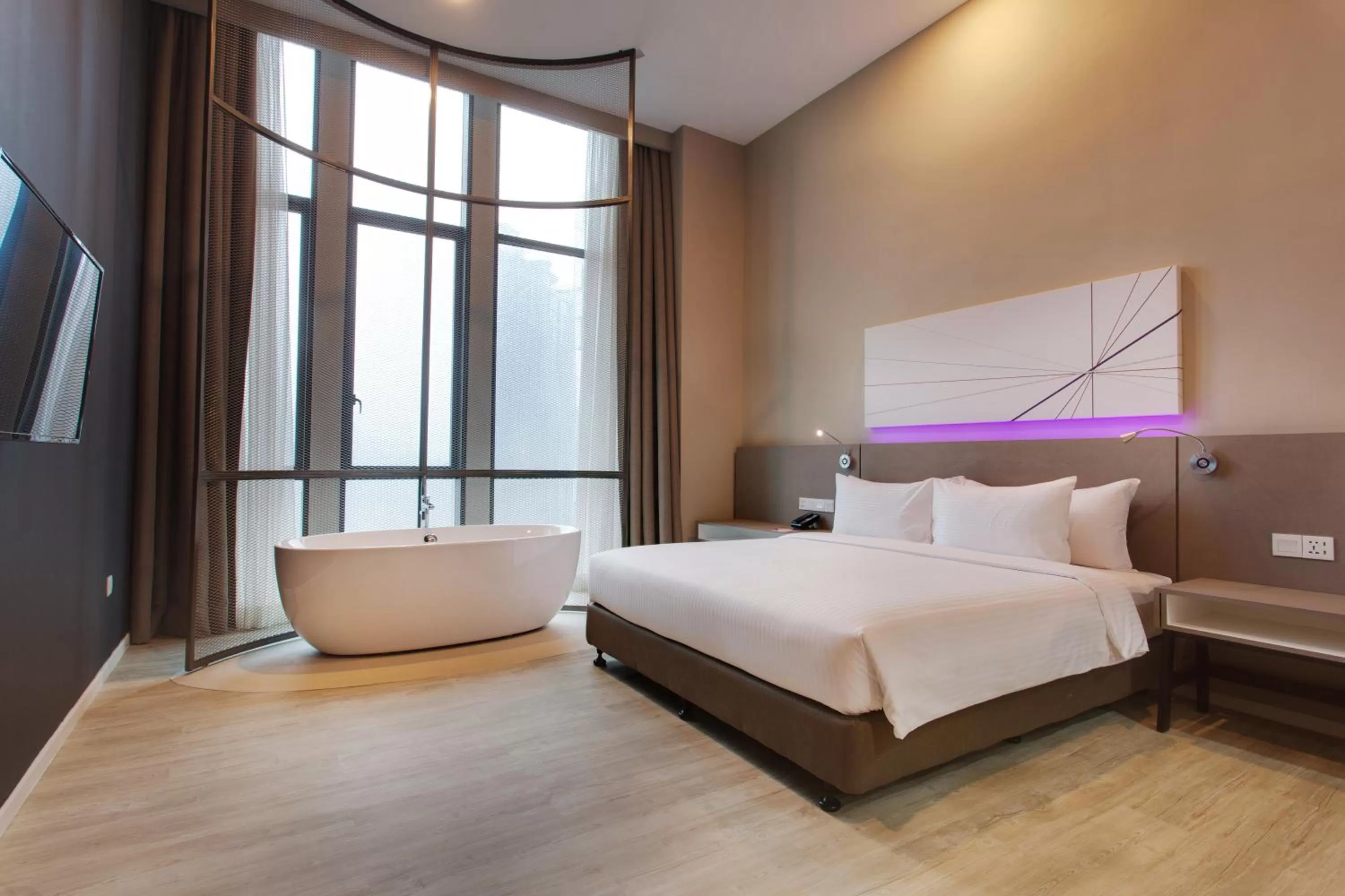 Day, Bed in Qliq Damansara Hotel