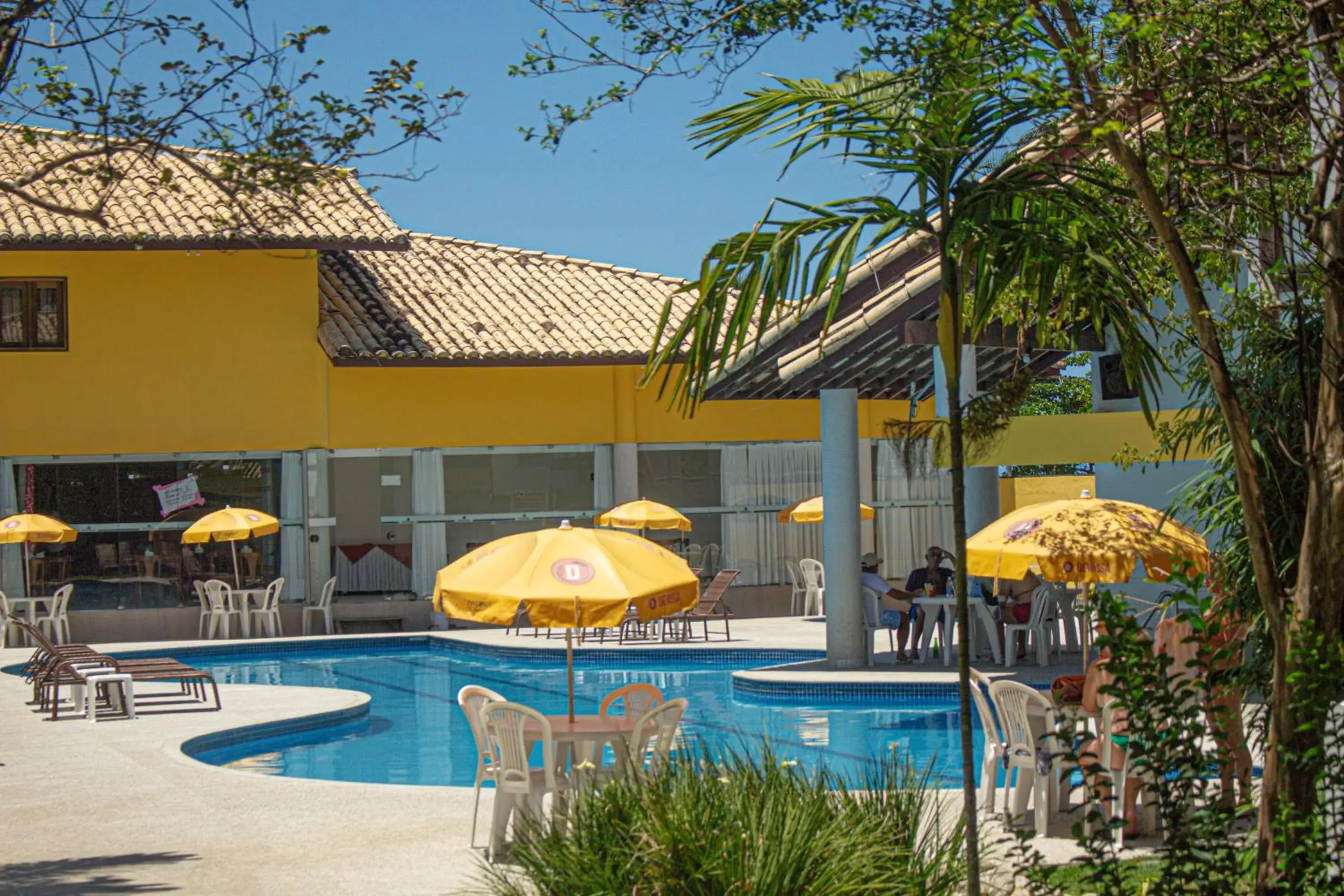 Swimming Pool in Sunshine Praia Hotel