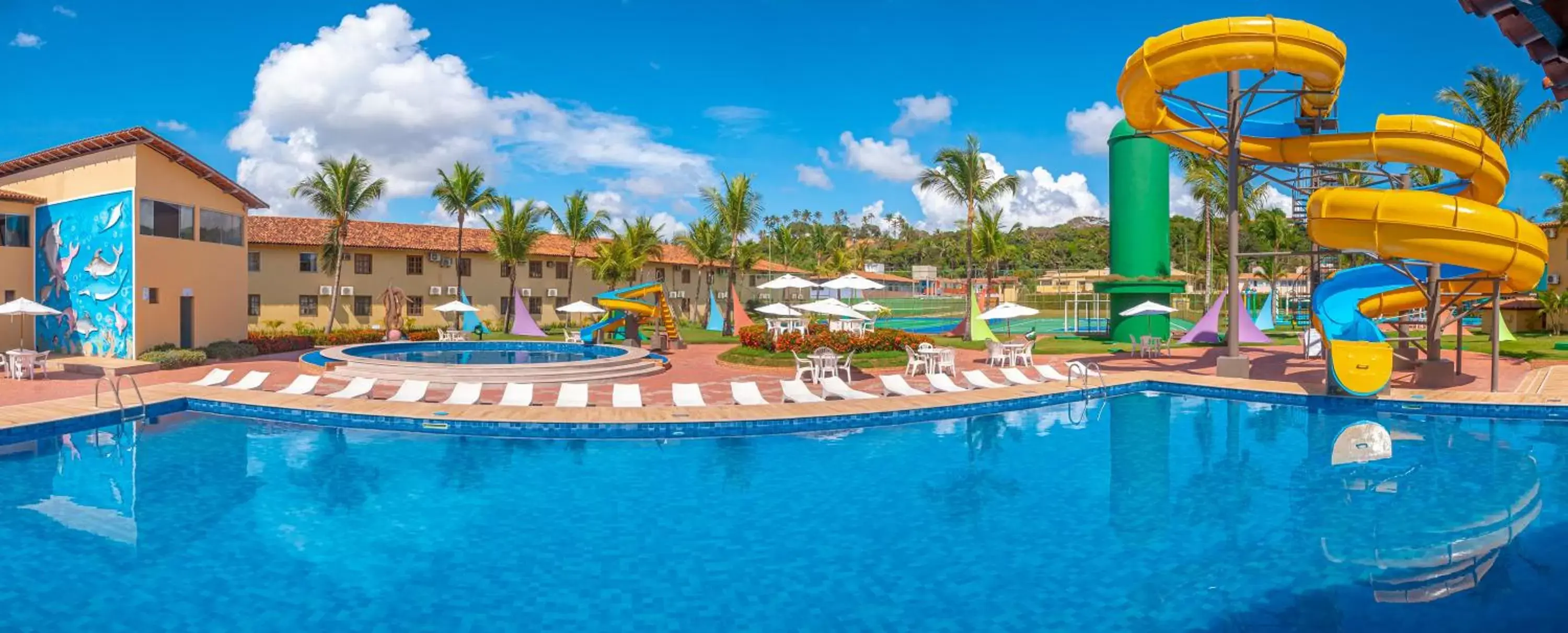 Swimming Pool in Portobello Park Hotel