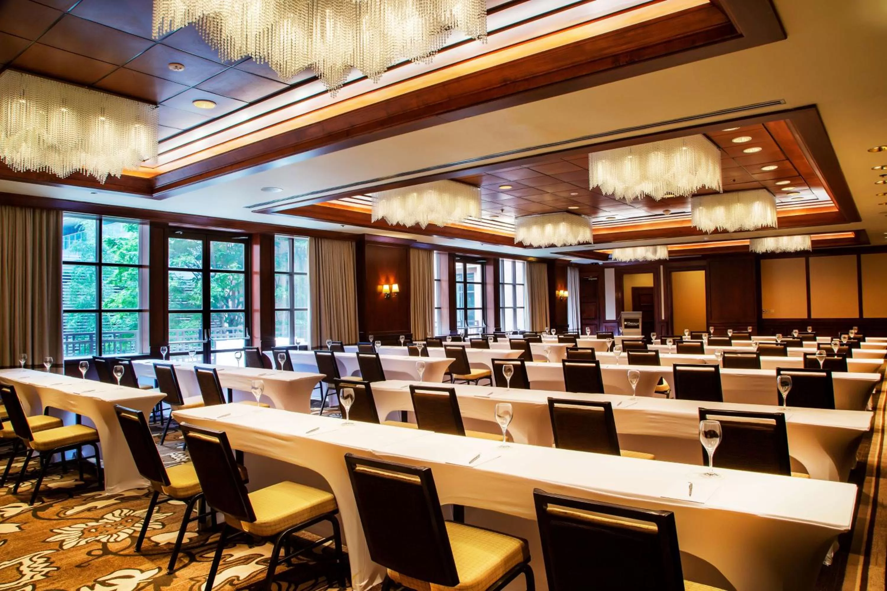 Meeting/conference room in The Yorkville Royal Sonesta Hotel Toronto