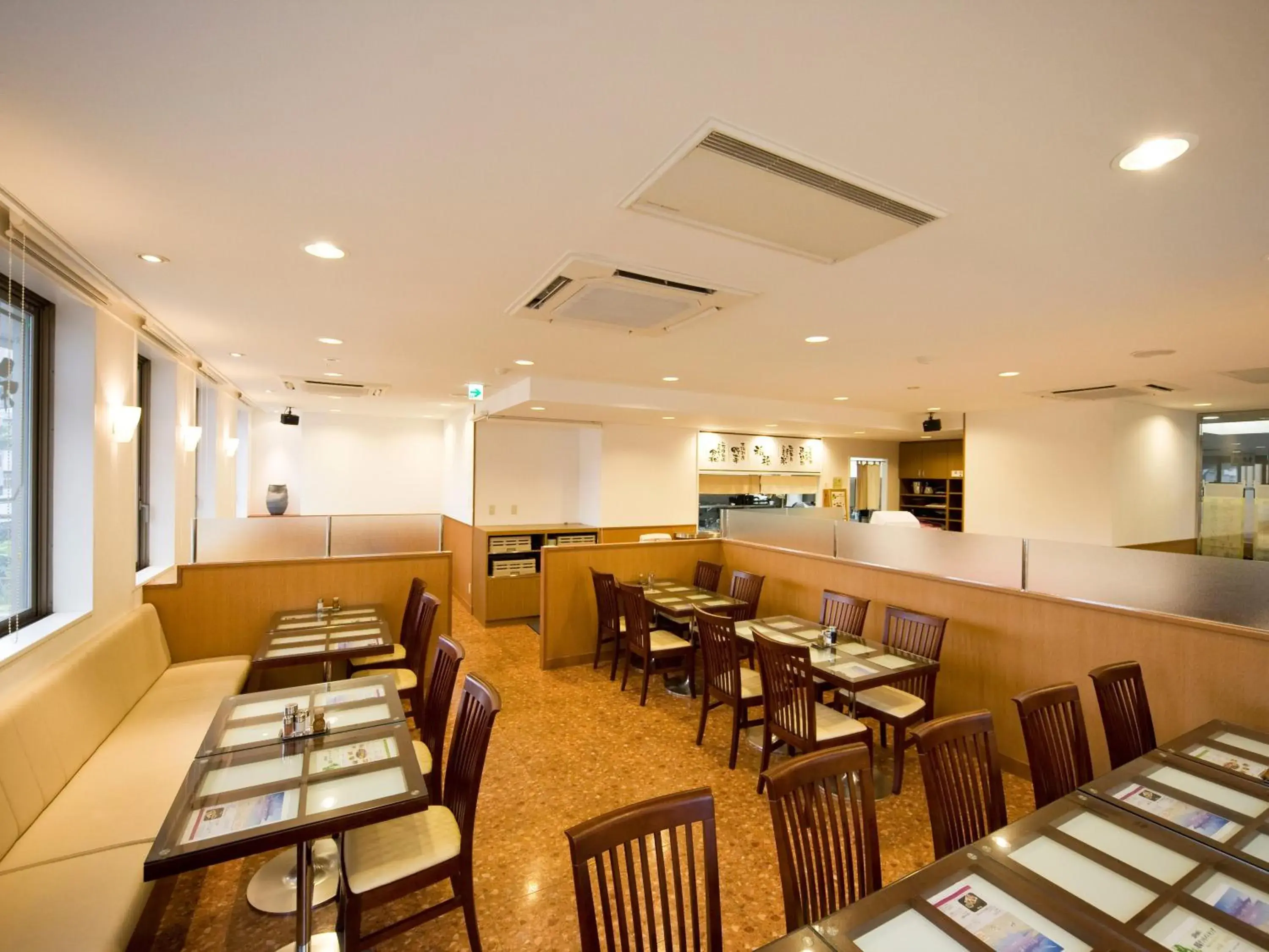 Restaurant/Places to Eat in Apa Hotel Akita-Senshukoen