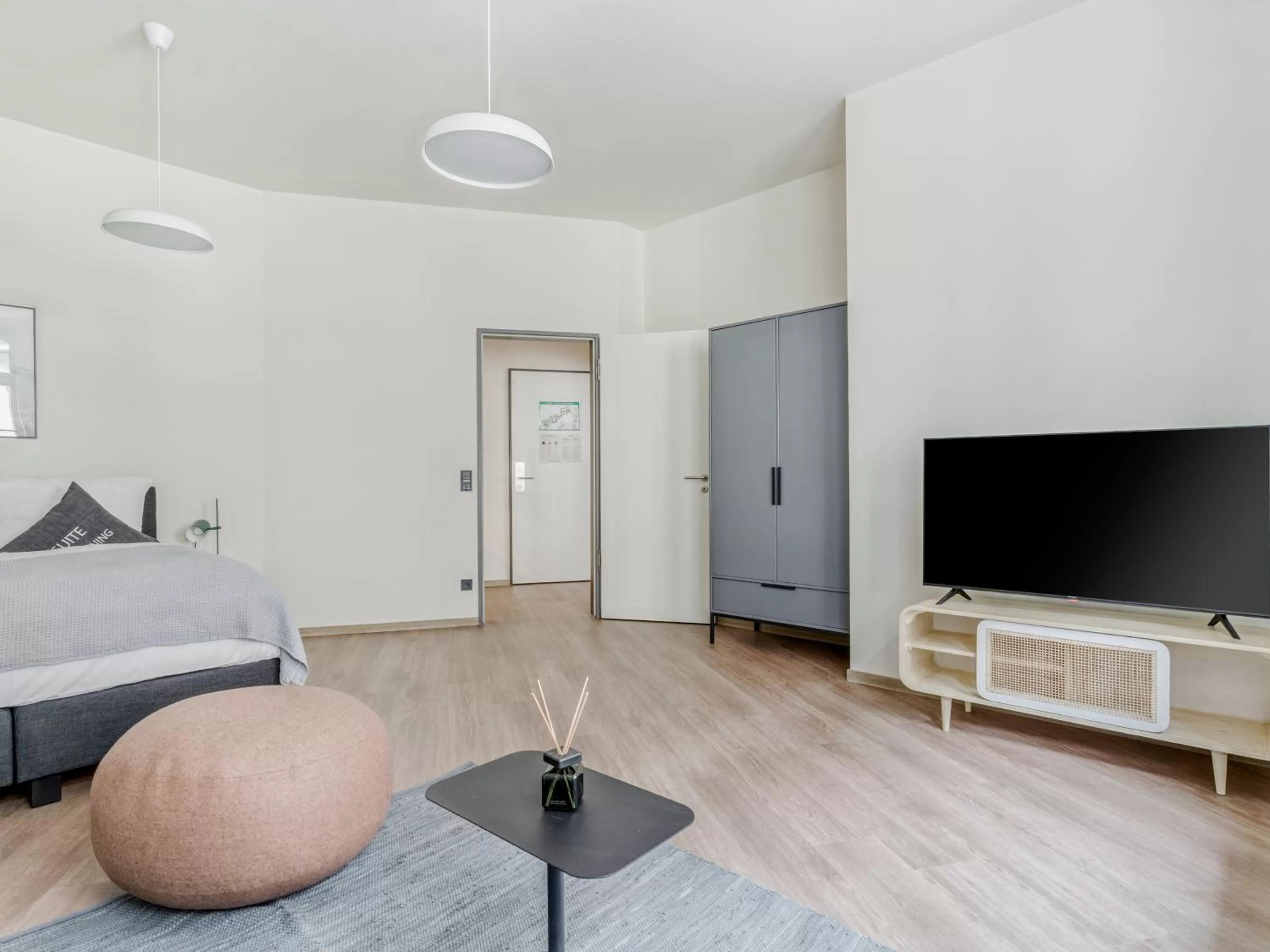 Photo of the whole room, Bed in Limehome Leipzig Oelßner's Hof