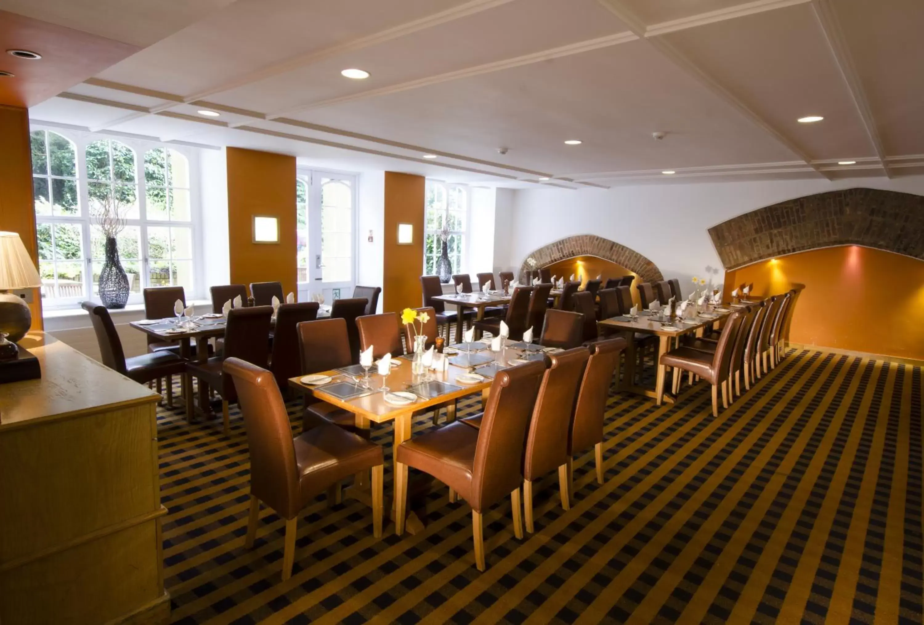 Restaurant/Places to Eat in The Coach House at Missenden Abbey