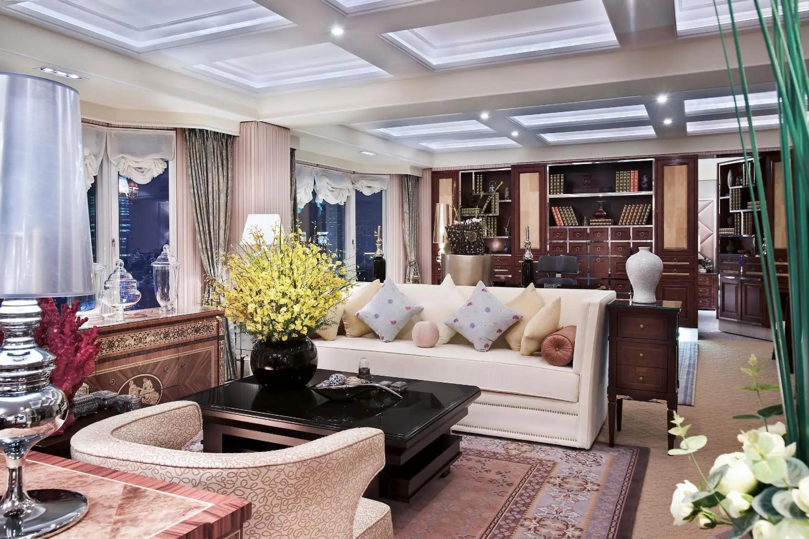 Living room, Lobby/Reception in The Kunlun Jing An