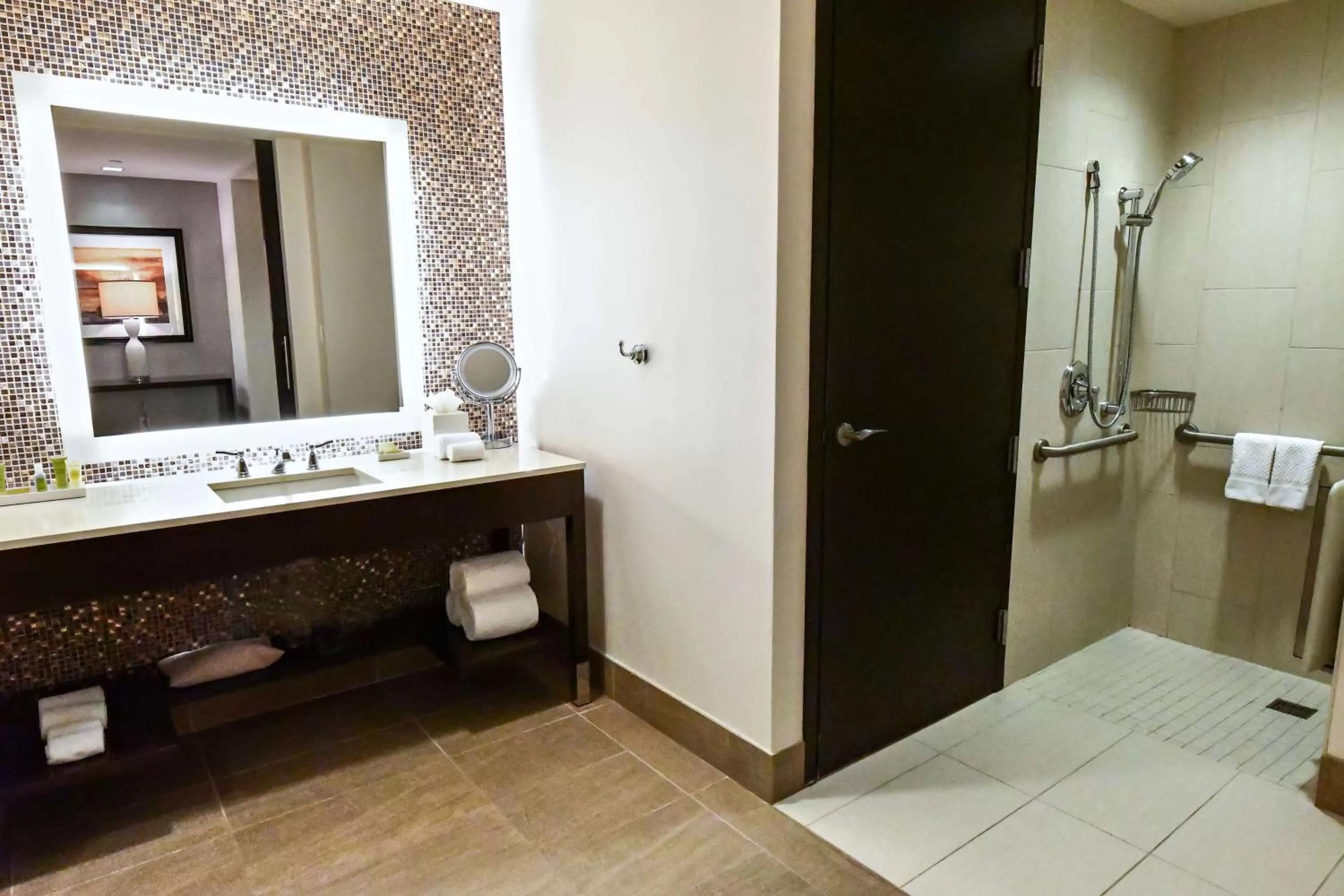 Bathroom in Hilton Dallas/Plano Granite Park
