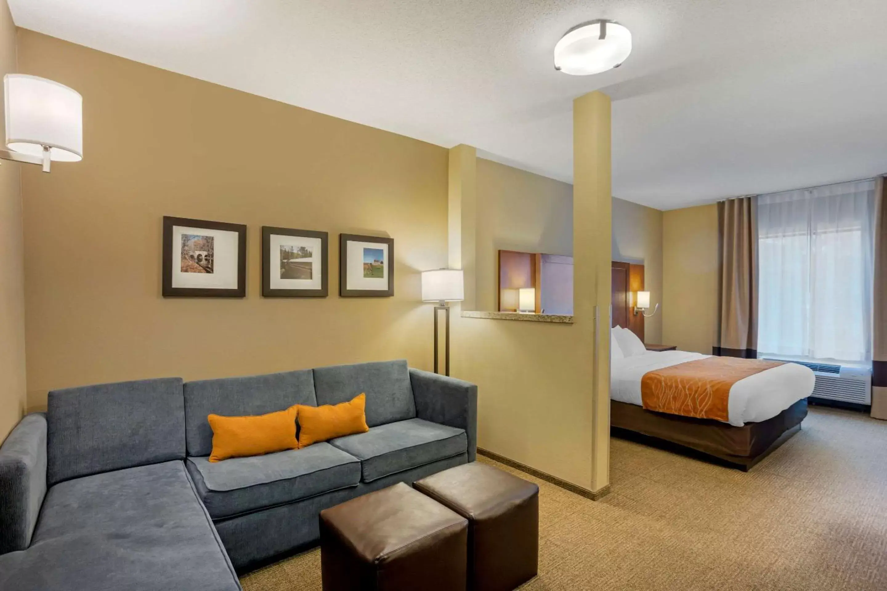 Bedroom, Seating Area in Comfort Inn & Suites Sayre