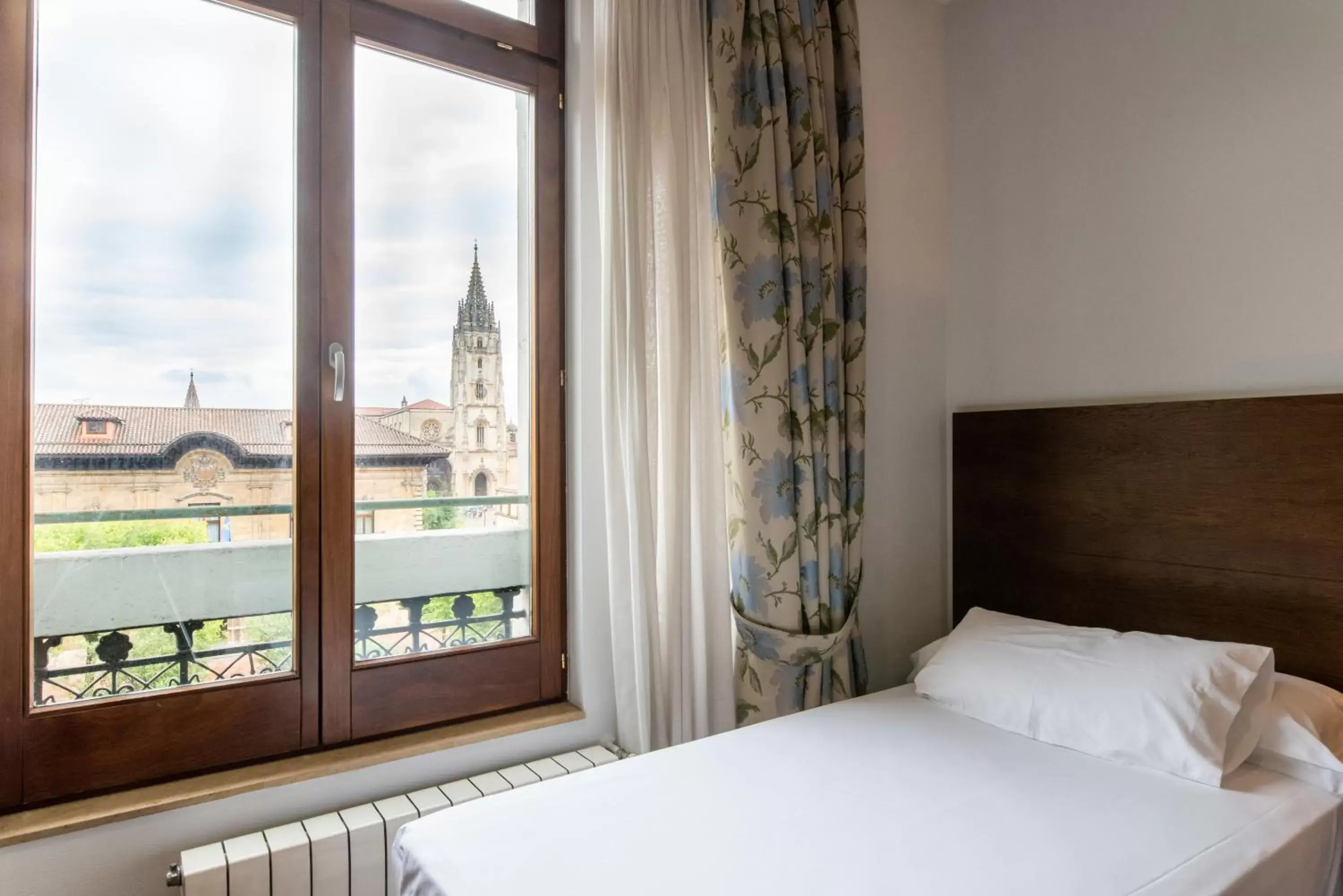 View (from property/room), Bed in Soho Boutique Oviedo View (from property/room), Bed in Soho Boutique Oviedo