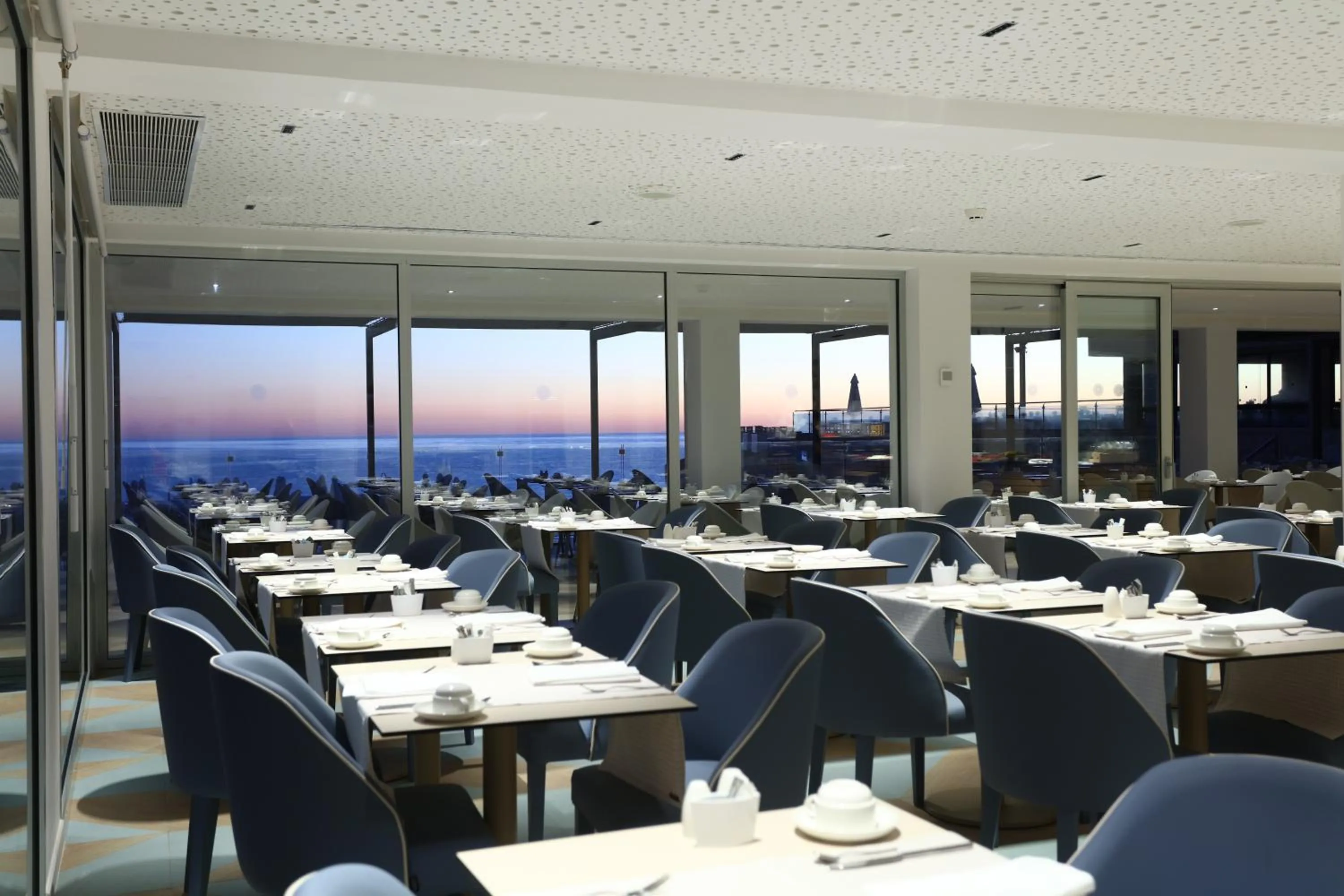 Restaurant/places to eat in Mar Azul Pur Estil Hotel & Spa - Adults only